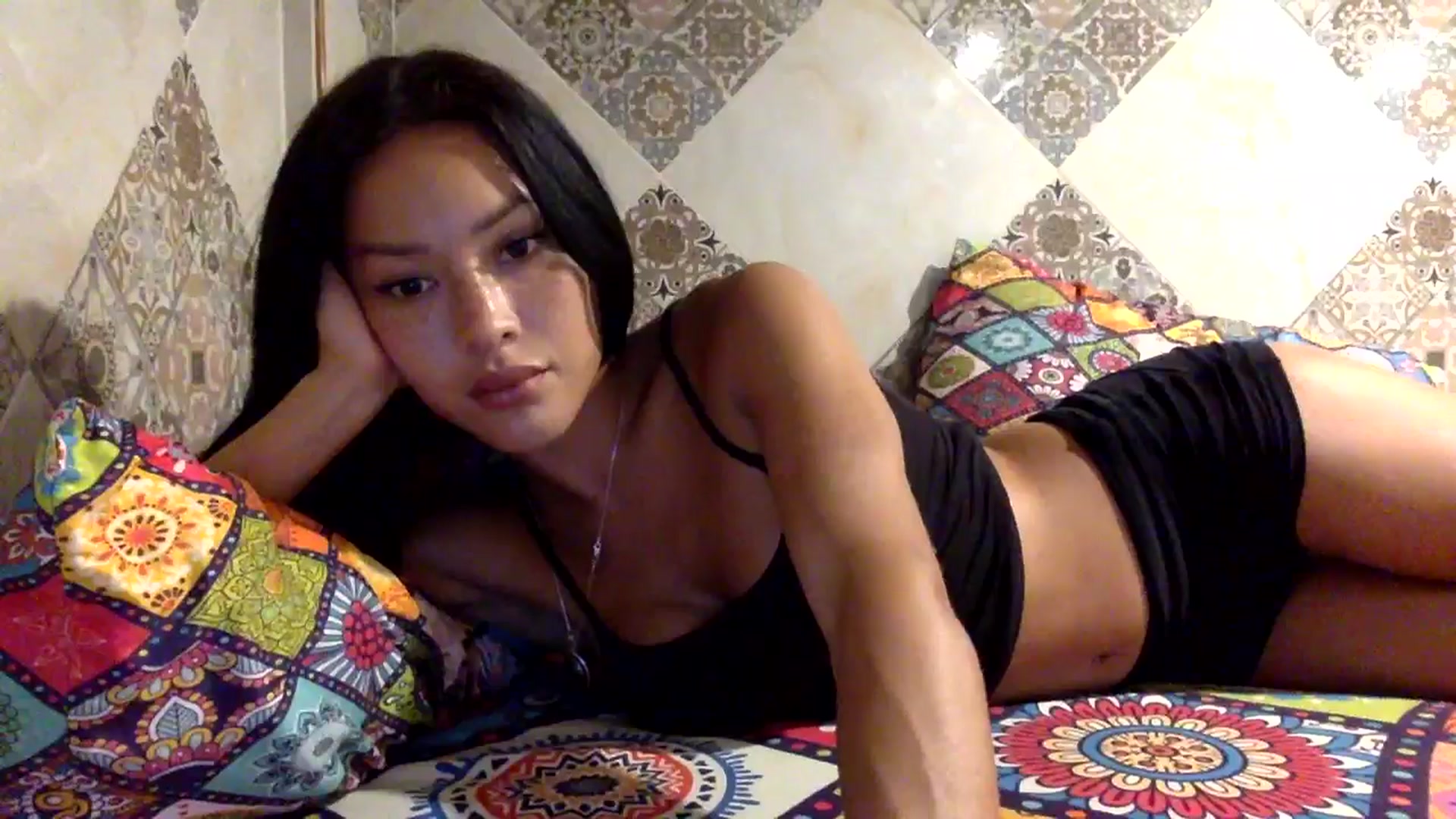 Gallery image thumbnail from Miss_emiko's myfreecams stream on, 08/12/2025, 19:03 image 12 of 20