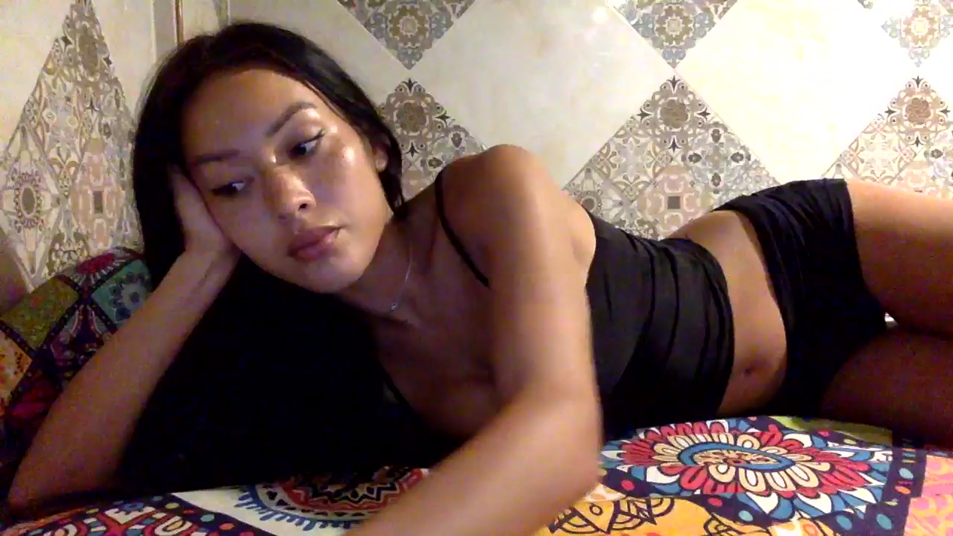 Gallery image thumbnail from Miss_emiko's myfreecams stream on, 08/12/2025, 20:23 image 11 of 20