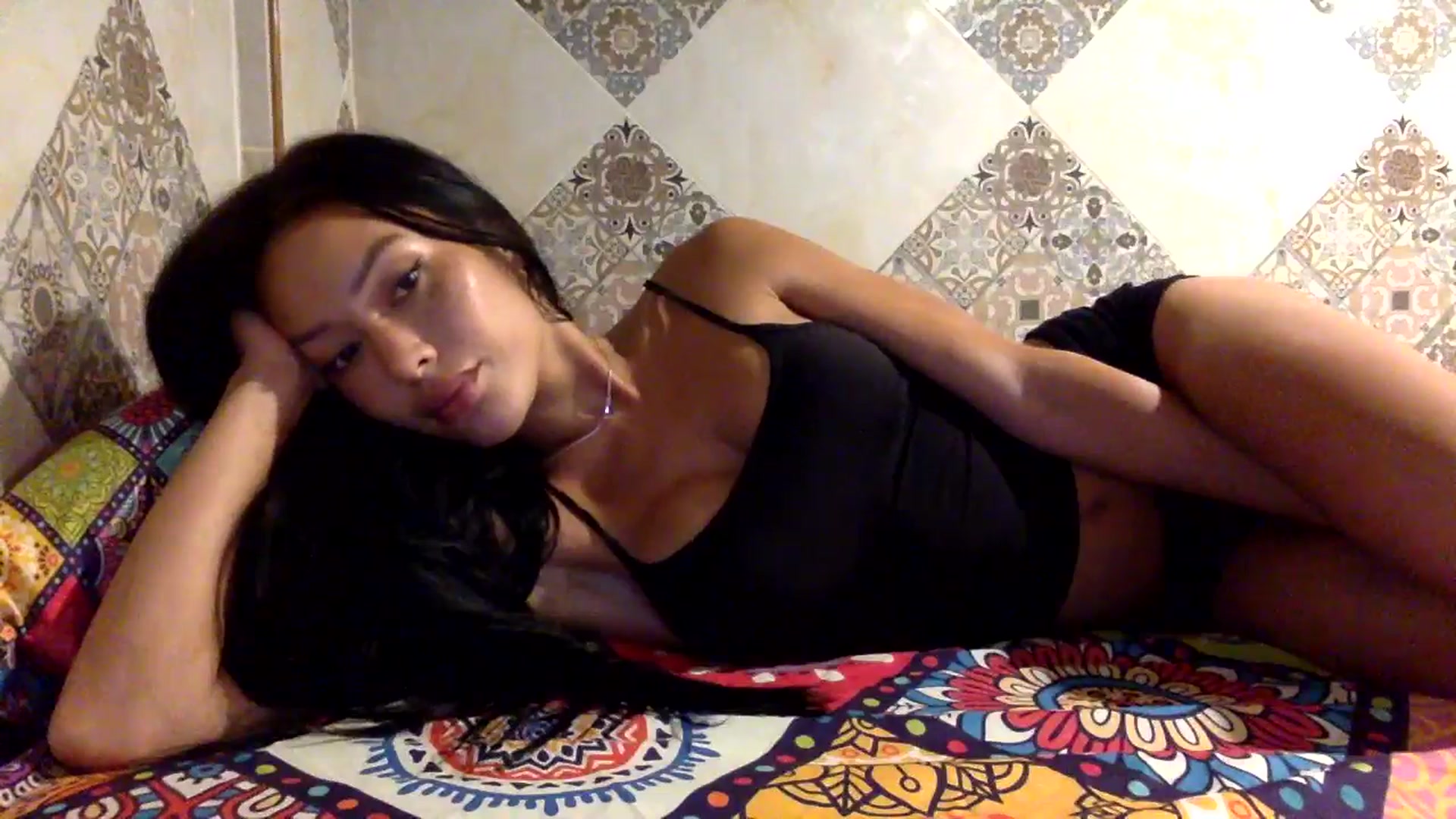 Gallery image thumbnail from Miss_emiko's myfreecams stream on, 08/12/2025, 20:23 image 13 of 20