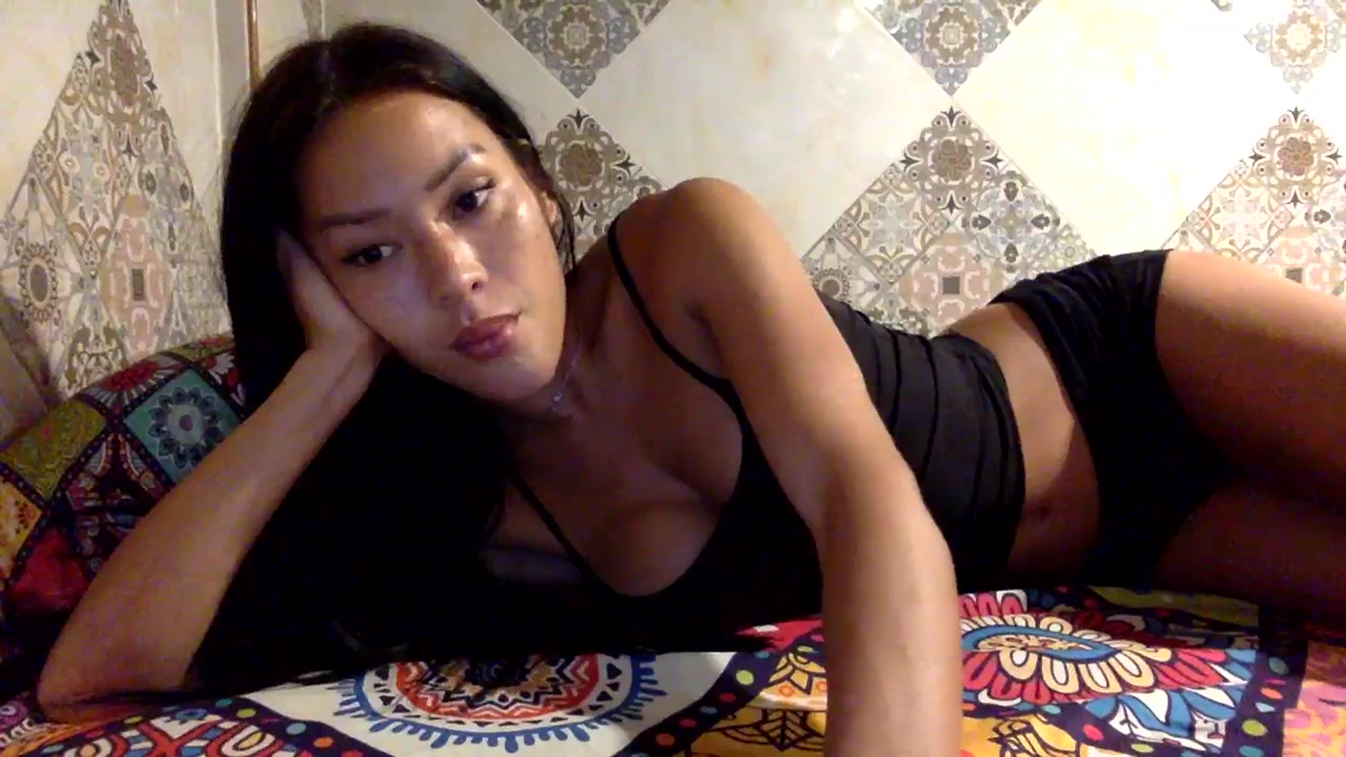 Gallery image thumbnail from Miss_emiko's myfreecams stream on, 08/12/2025, 20:23 image 6 of 20