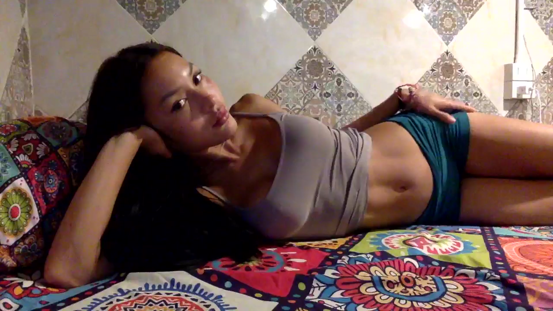 Gallery image thumbnail from Miss_emiko's myfreecams stream on, 08/13/2025, 16:20 image 14 of 20