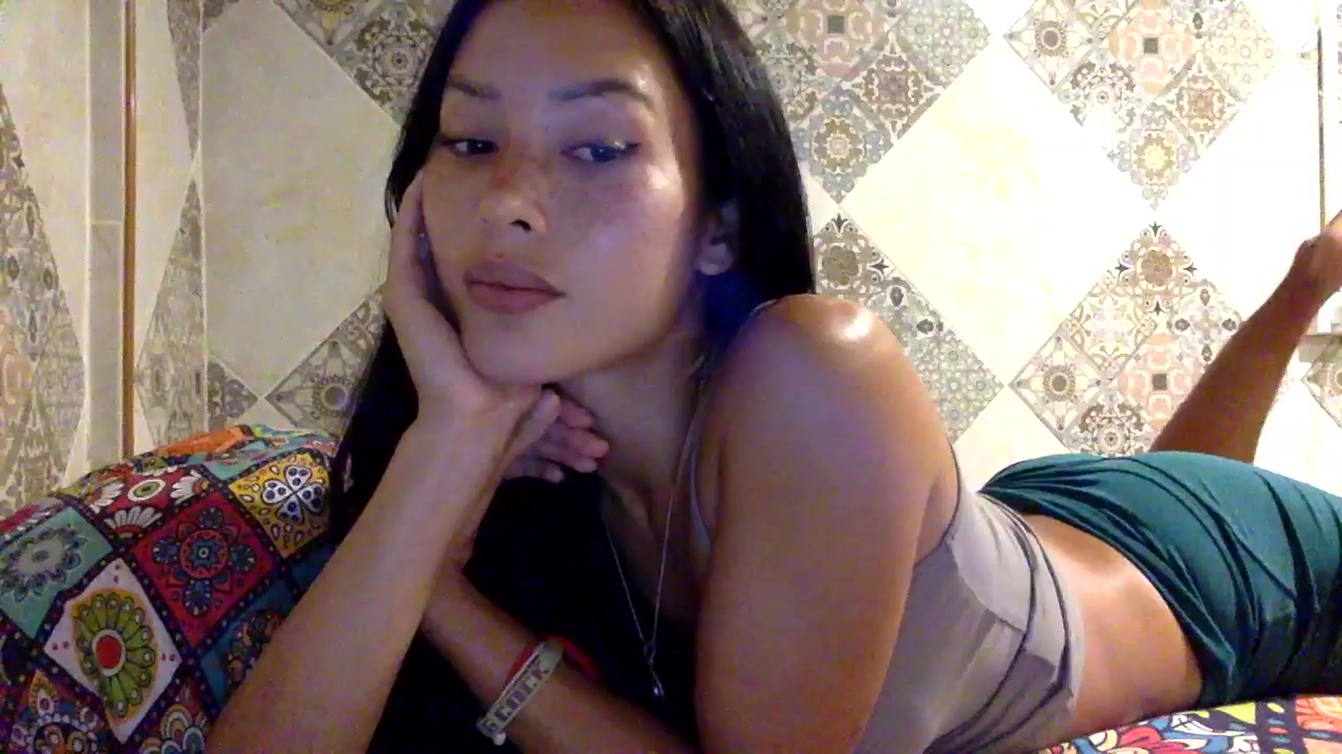 Gallery image thumbnail from Miss_emiko's myfreecams stream on, 08/13/2025, 19:41 image 16 of 20
