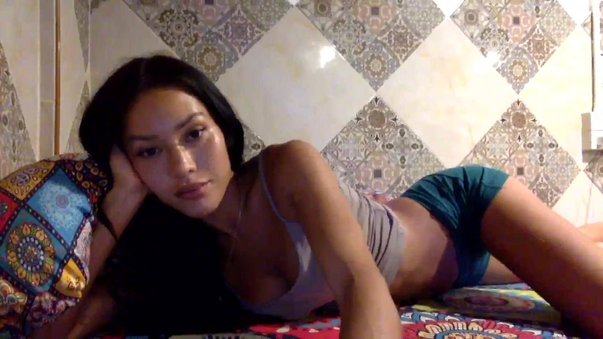 Gallery image thumbnail from Miss_emiko's myfreecams stream on, 08/13/2025, 19:41 image 18 of 20