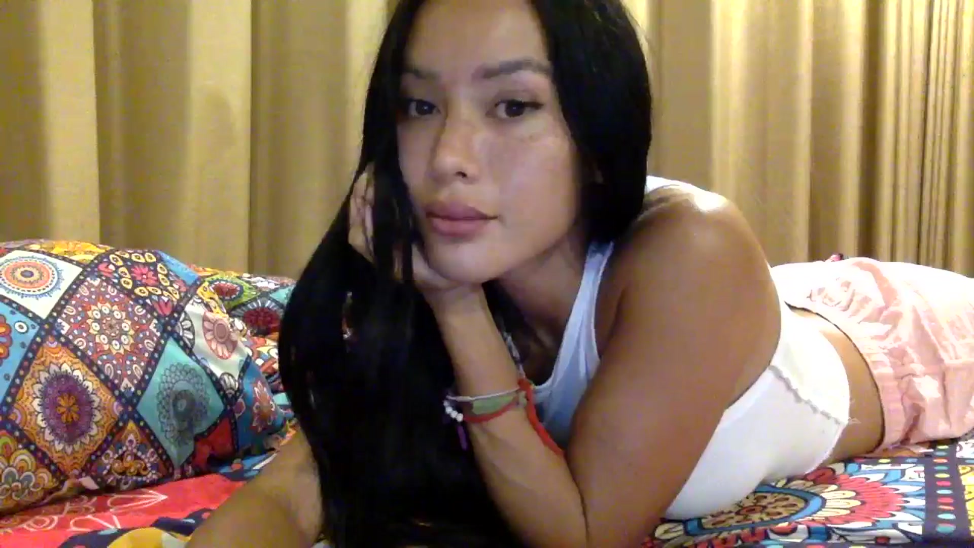 Gallery image thumbnail from Miss_emiko's myfreecams stream on, 08/14/2025, 16:15 image 20 of 20