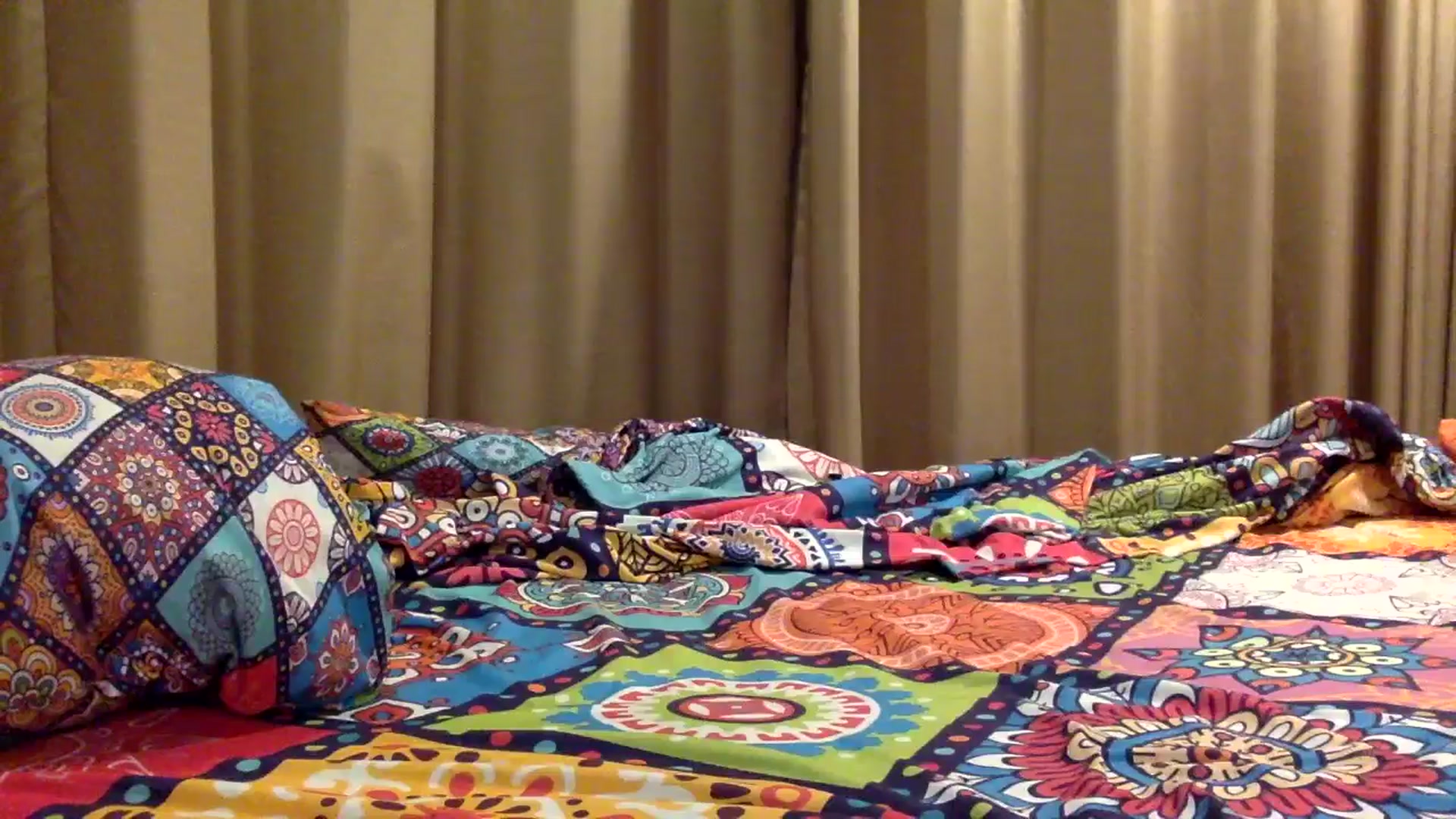 Gallery image thumbnail from Miss_emiko's myfreecams stream on, 08/14/2025, 16:15 image 2 of 20