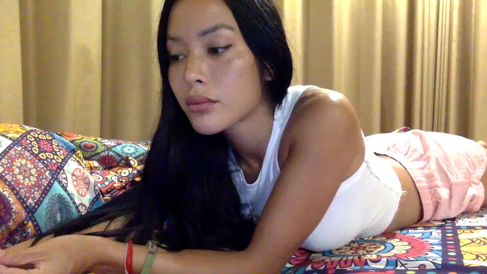 Gallery image thumbnail from Miss_emiko's myfreecams stream on, 08/14/2025, 16:15 image 13 of 20