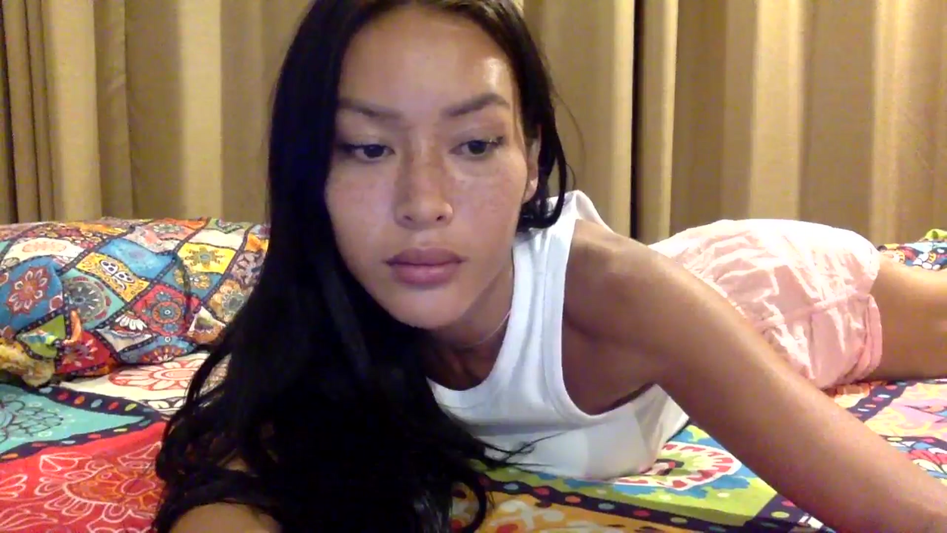 Gallery image thumbnail from Miss_emiko's myfreecams stream on, 08/14/2025, 17:08 image 7 of 20
