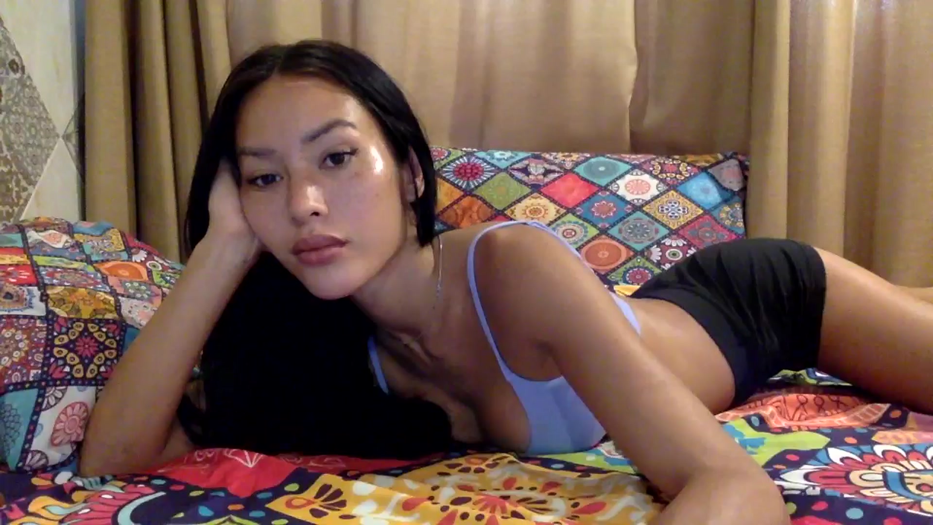 Gallery image thumbnail from Miss_emiko's myfreecams stream on, 08/17/2025, 07:47 image 15 of 20