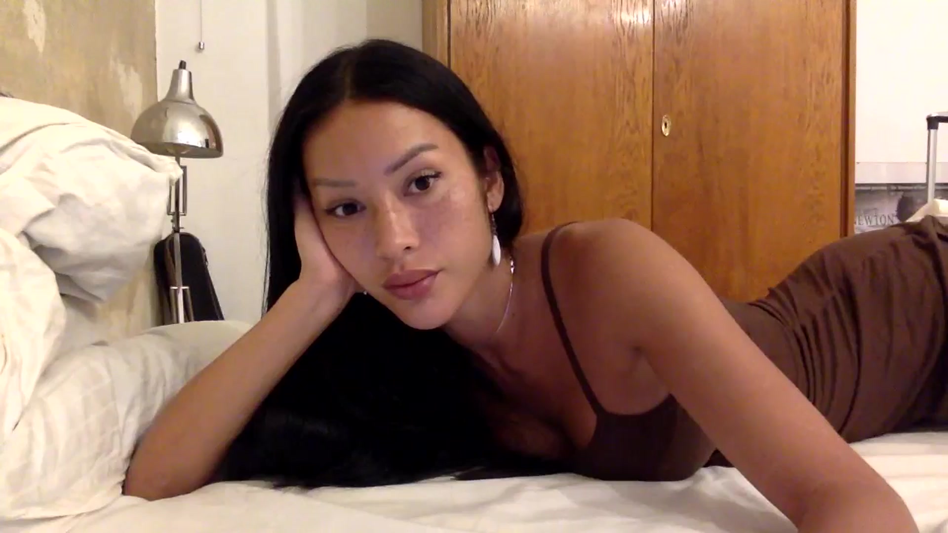 Gallery image thumbnail from Miss_emiko's myfreecams stream on, 09/10/2025, 20:43 image 19 of 20
