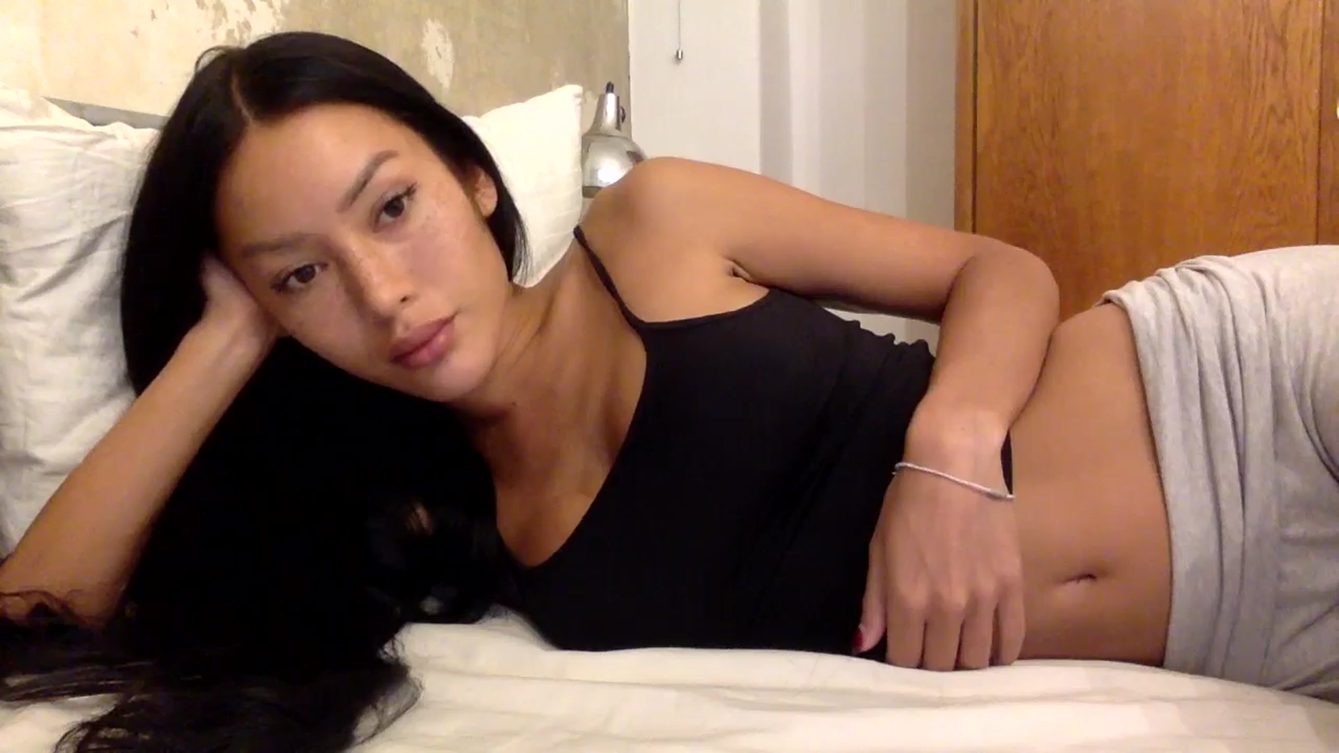 Gallery image thumbnail from Miss_emiko's myfreecams stream on, 09/22/2025, 16:15 image 11 of 20