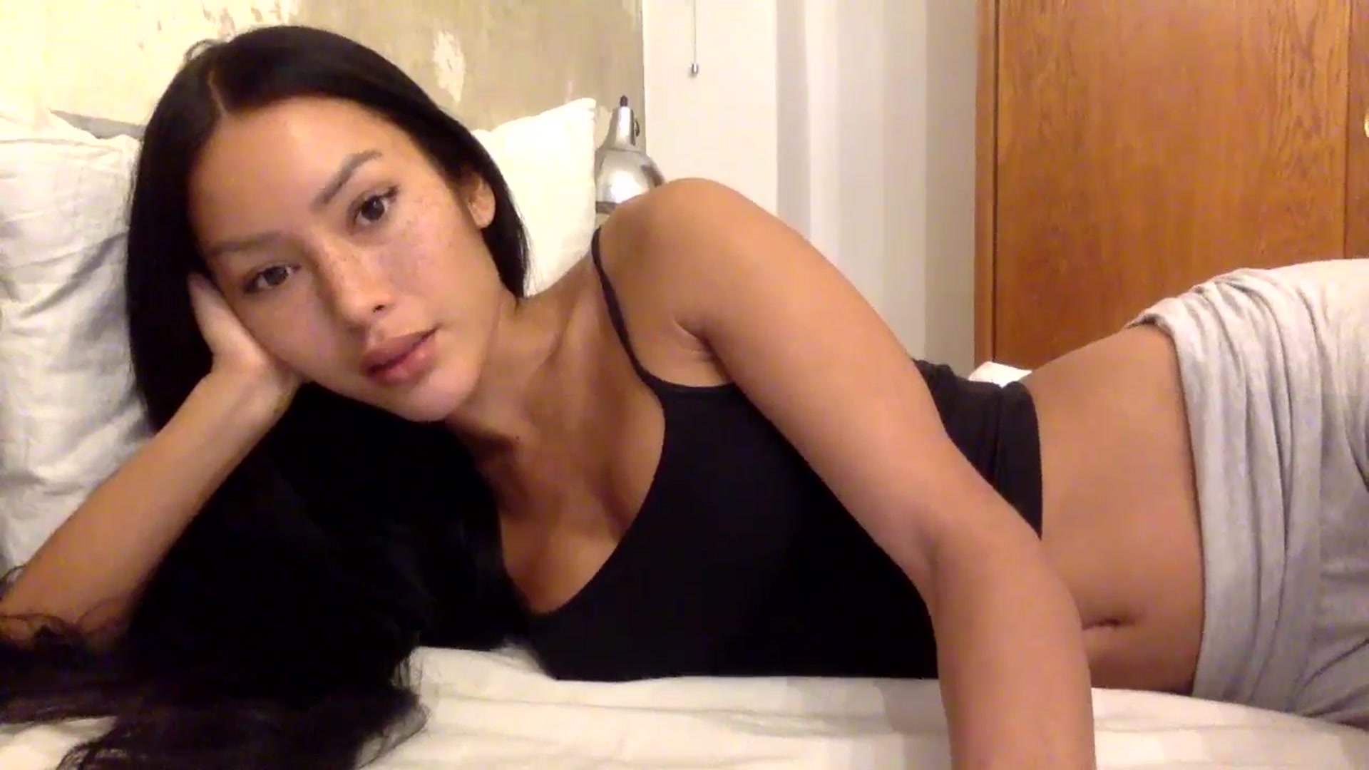 Gallery image thumbnail from Miss_emiko's myfreecams stream on, 09/22/2025, 16:15 image 4 of 20