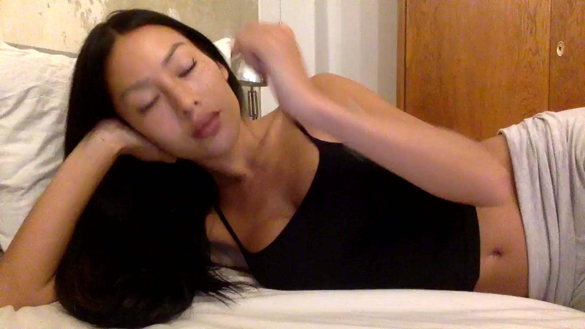 Gallery image thumbnail from Miss_emiko's myfreecams stream on, 09/22/2025, 16:15 image 19 of 20