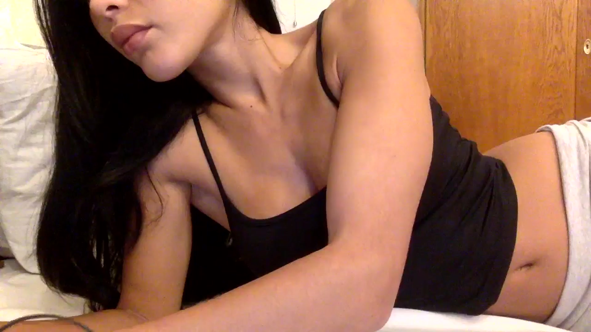 Gallery image thumbnail from Miss_emiko's myfreecams stream on, 09/22/2025, 16:15 image 18 of 20