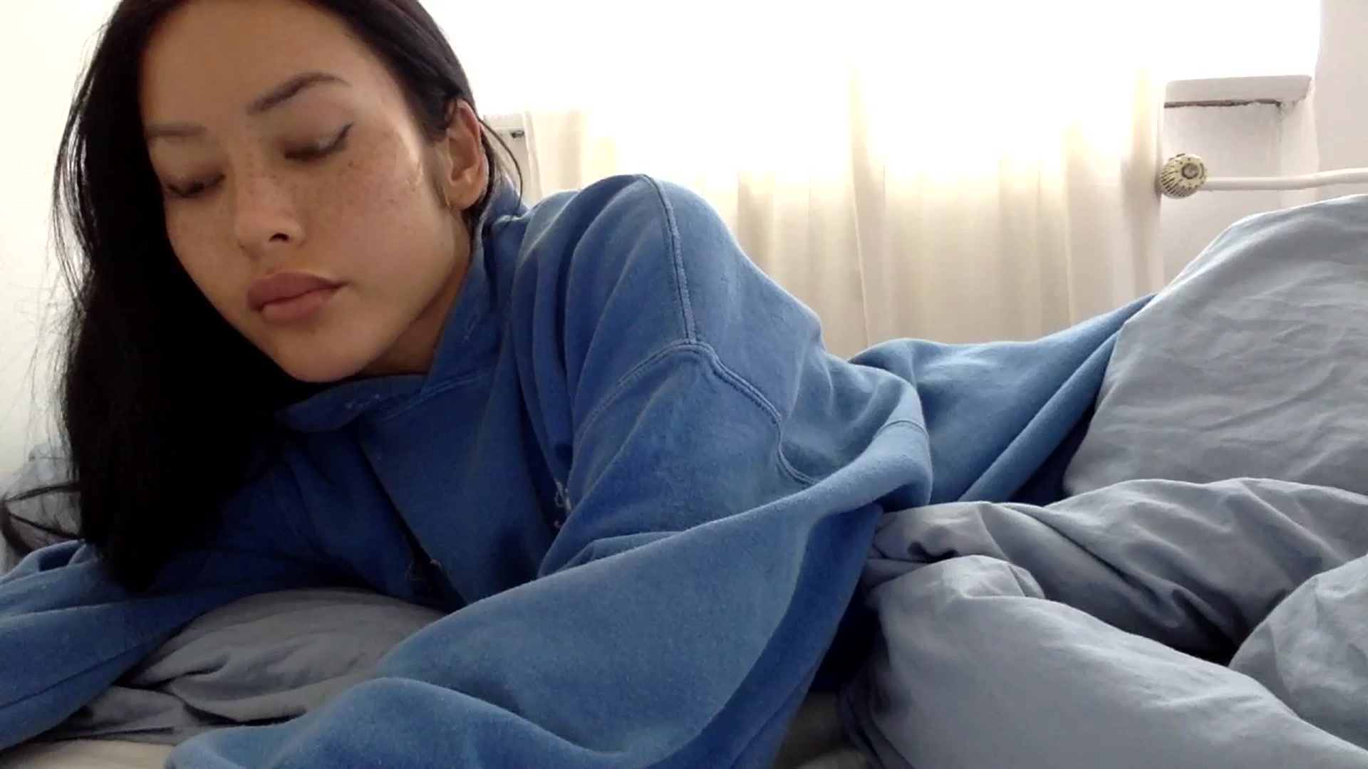 Gallery image thumbnail from Miss_emiko's myfreecams stream on, 10/11/2025, 13:01 image 11 of 20