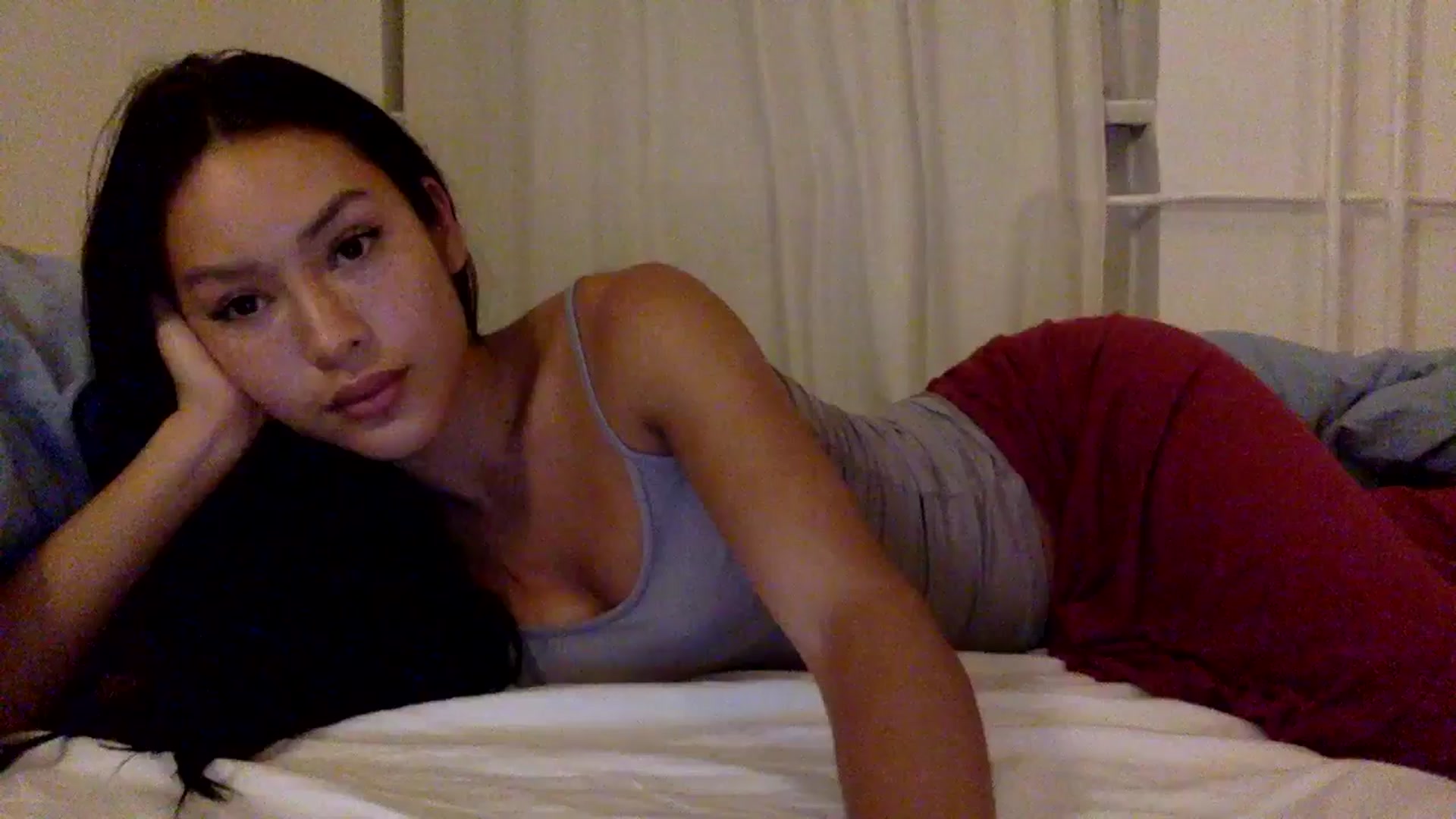 Gallery image thumbnail from Miss_emiko's myfreecams stream on, 10/12/2025, 21:50 image 13 of 20