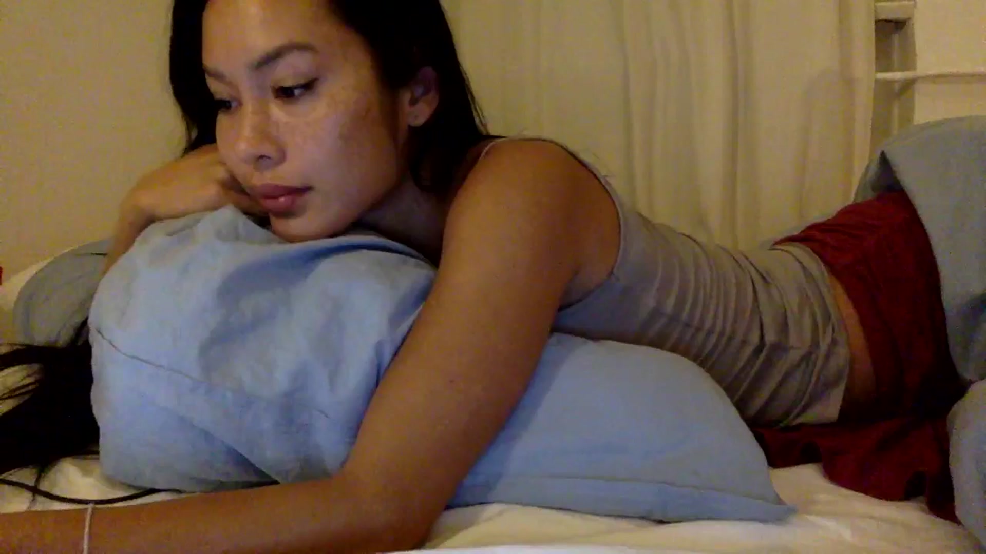 Gallery image thumbnail from Miss_emiko's myfreecams stream on, 10/12/2025, 21:50 image 7 of 20