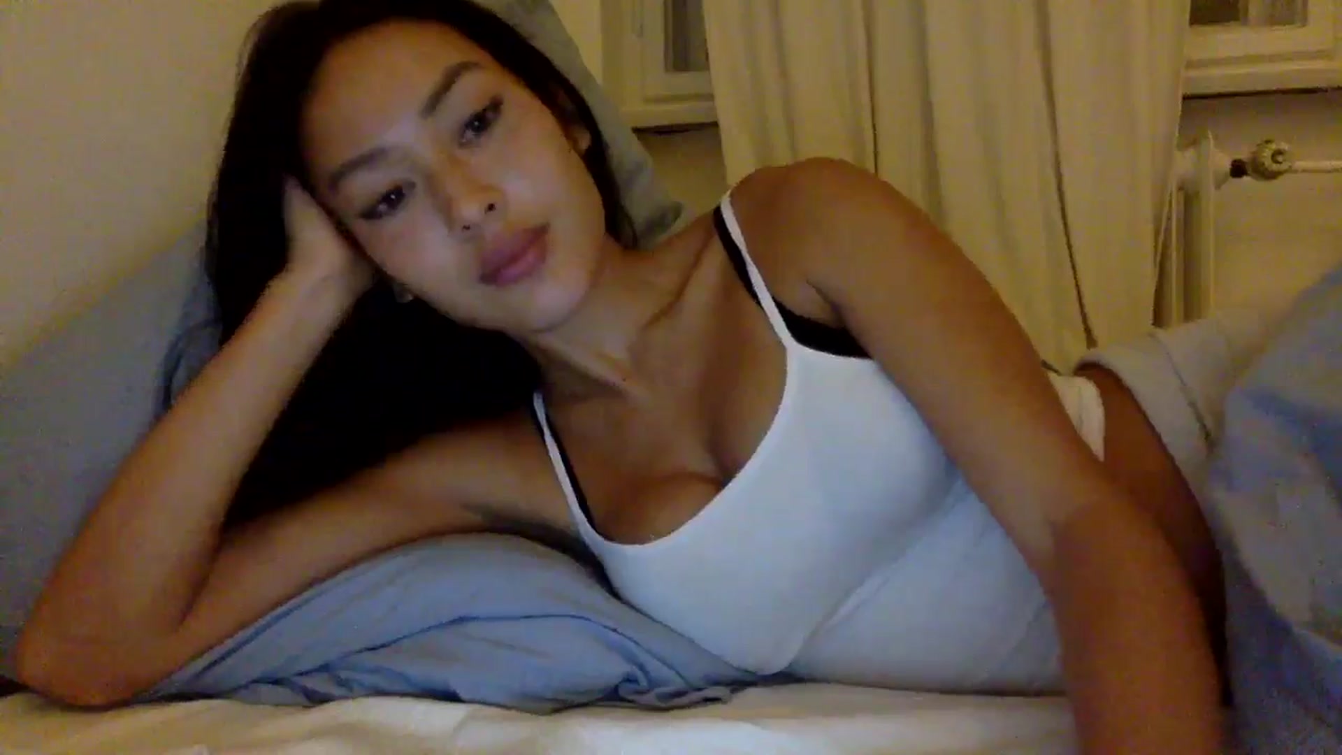 Gallery image thumbnail from Miss_emiko's myfreecams stream on, 10/21/2025, 21:55 image 5 of 20