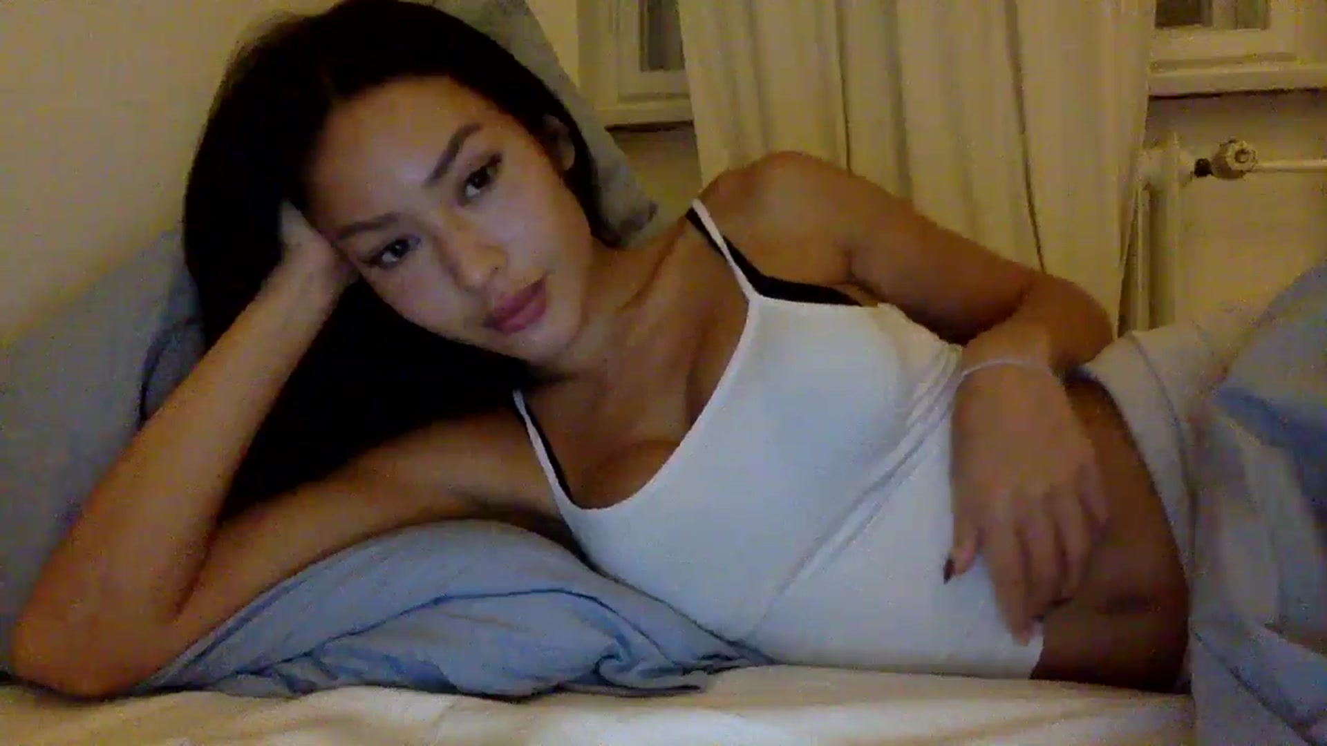 Gallery image thumbnail from Miss_emiko's myfreecams stream on, 10/21/2025, 21:55 image 6 of 20