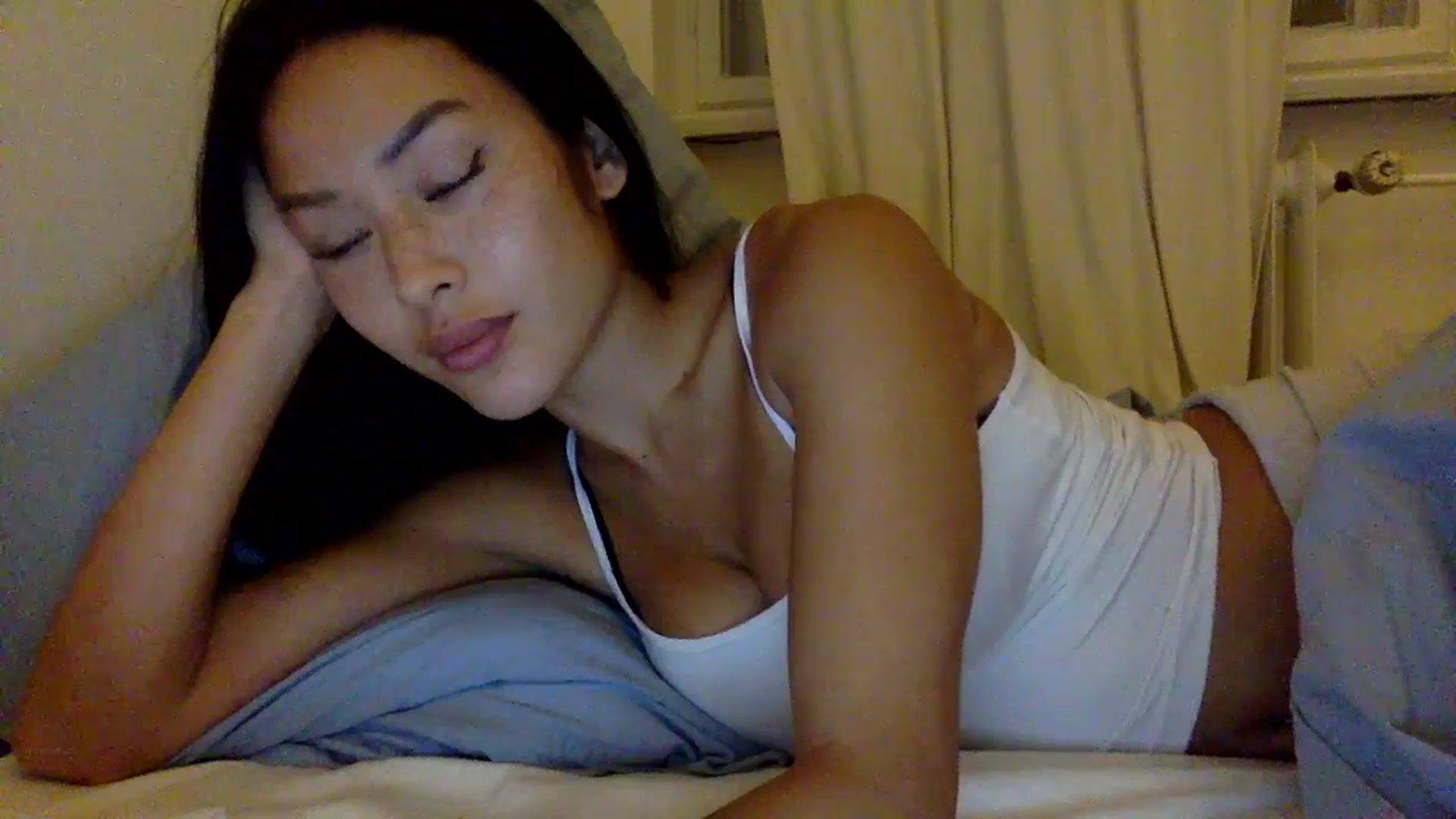 Gallery image thumbnail from Miss_emiko's myfreecams stream on, 10/21/2025, 21:55 image 3 of 20