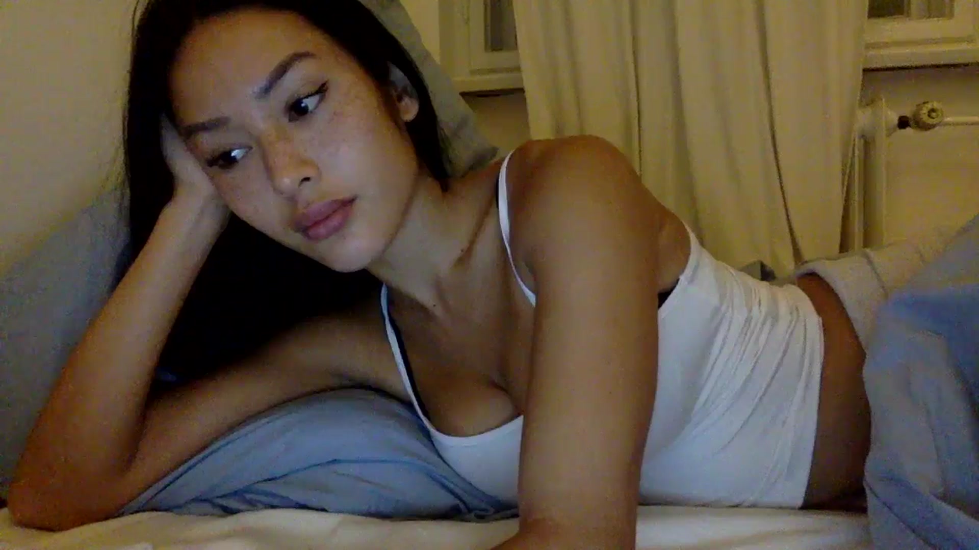 Gallery image thumbnail from Miss_emiko's myfreecams stream on, 10/21/2025, 21:55 image 4 of 20