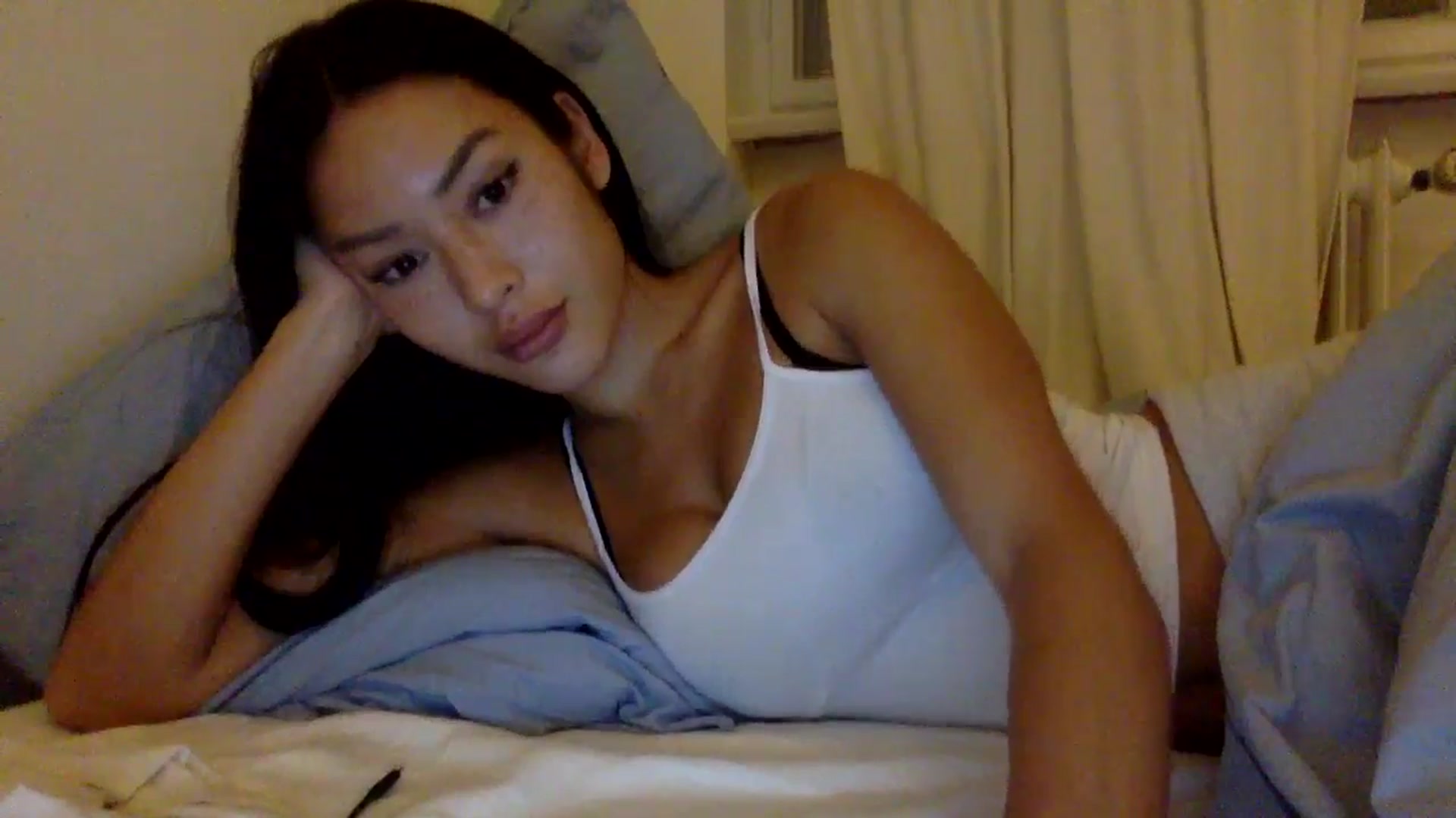 Gallery image thumbnail from Miss_emiko's myfreecams stream on, 10/21/2025, 21:55 image 10 of 20
