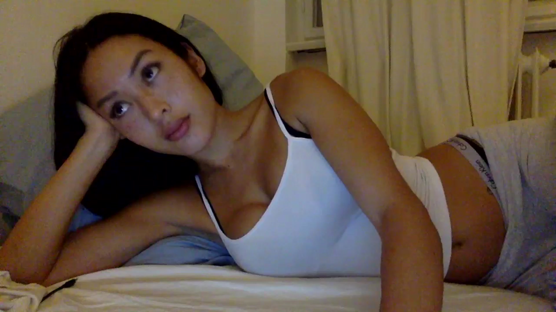 Gallery image thumbnail from Miss_emiko's myfreecams stream on, 10/21/2025, 21:55 image 16 of 20