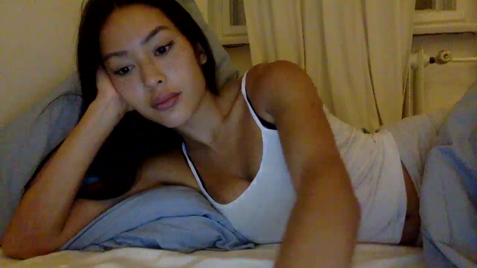 Gallery image thumbnail from Miss_emiko's myfreecams stream on, 10/21/2025, 21:55 image 7 of 20
