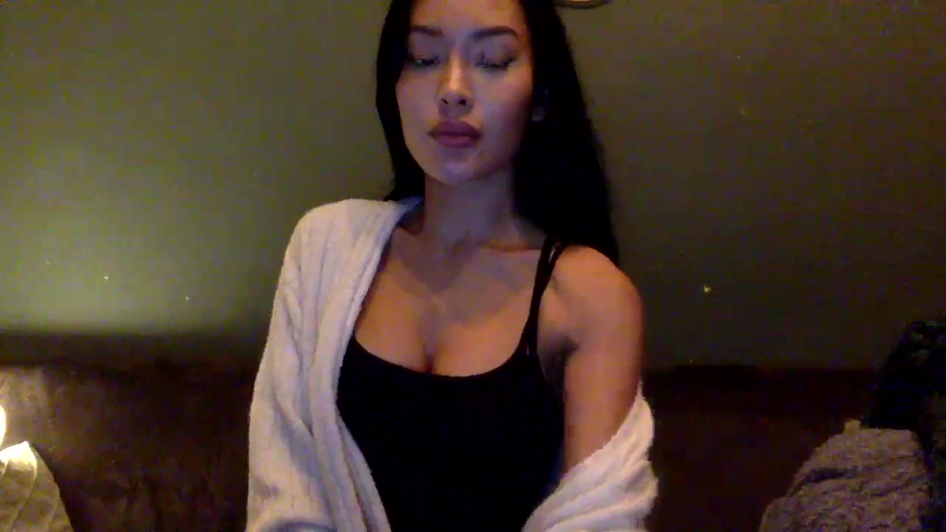 Gallery image thumbnail from Miss_emiko's myfreecams stream on, 10/26/2025, 19:42 image 3 of 20
