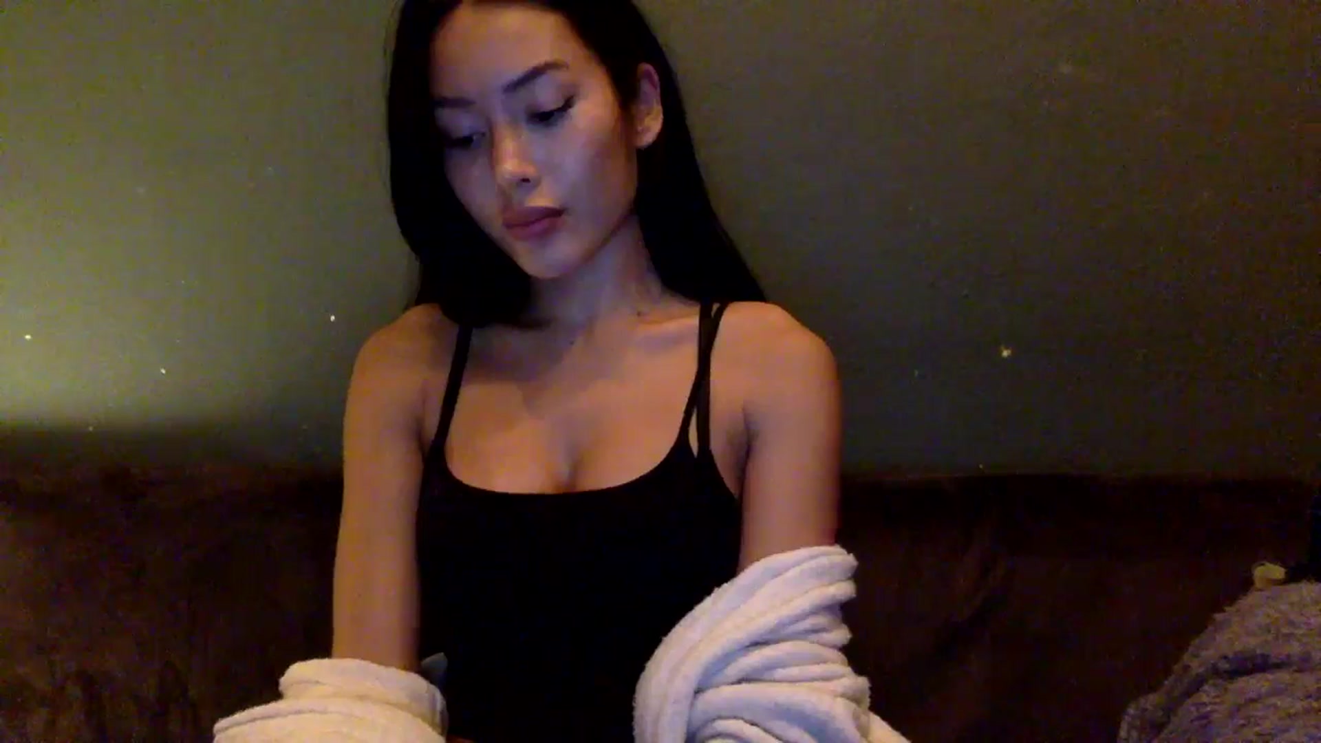 Gallery image thumbnail from Miss_emiko's myfreecams stream on, 10/26/2025, 19:42 image 20 of 20