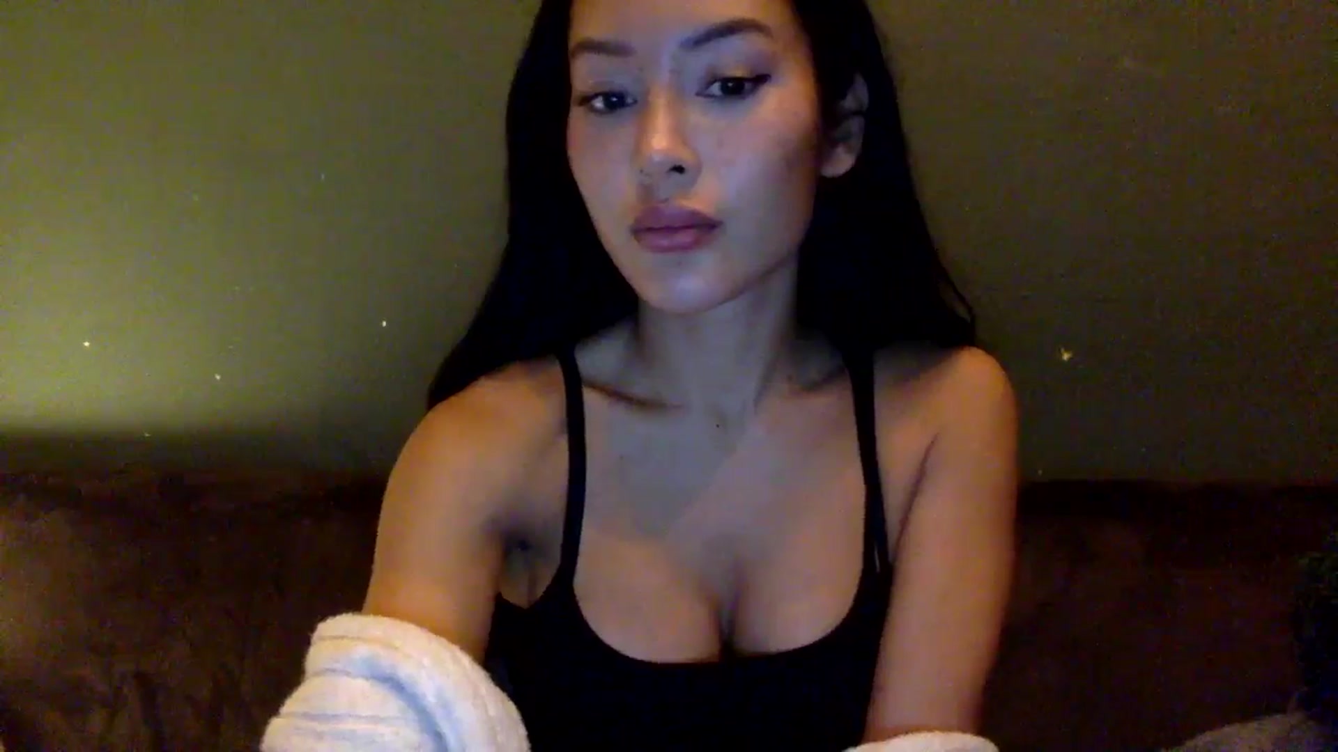 Gallery image thumbnail from Miss_emiko's myfreecams stream on, 10/26/2025, 20:15 image 20 of 20