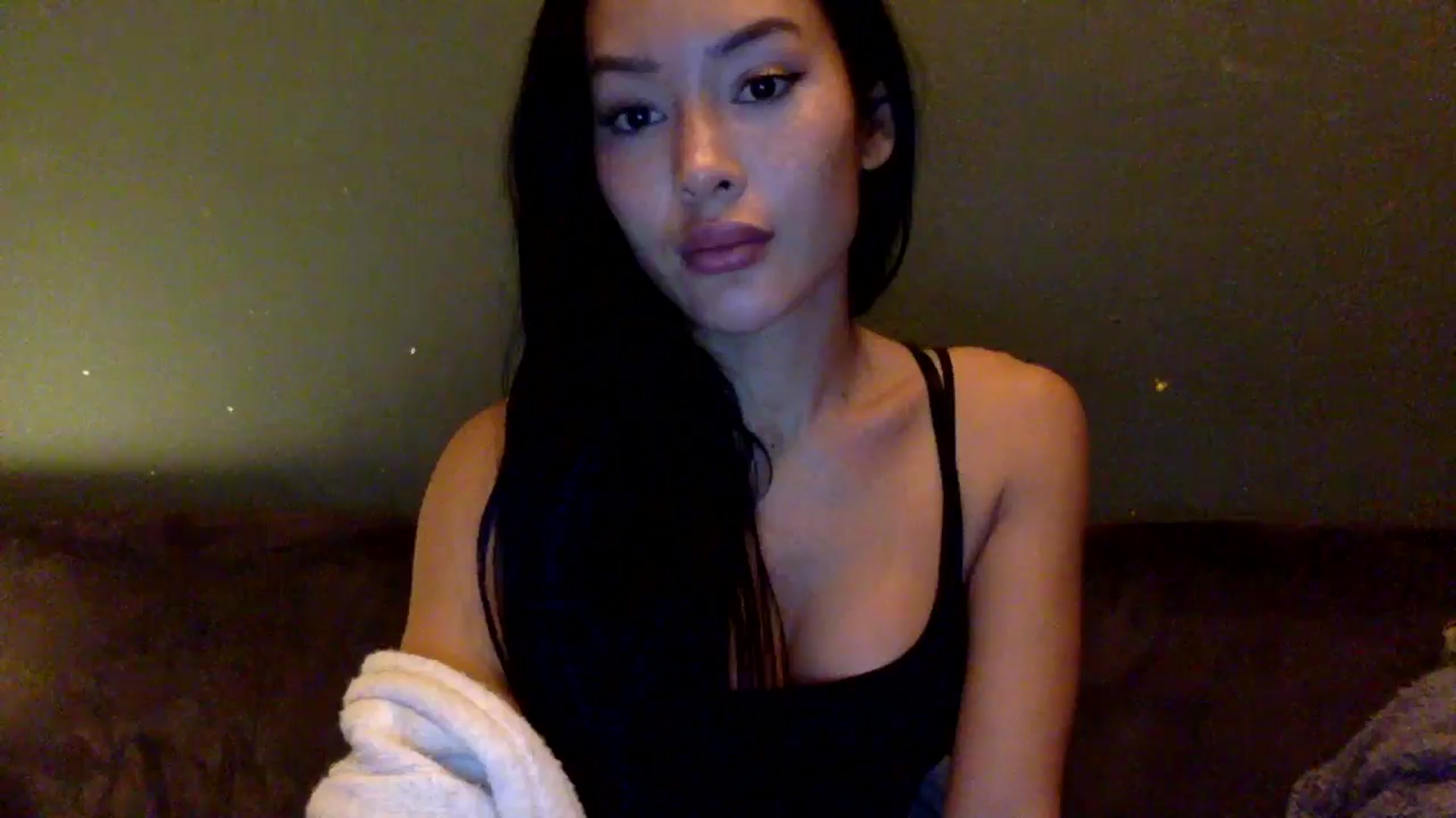 Gallery image thumbnail from Miss_emiko's myfreecams stream on, 10/26/2025, 20:15 image 8 of 20