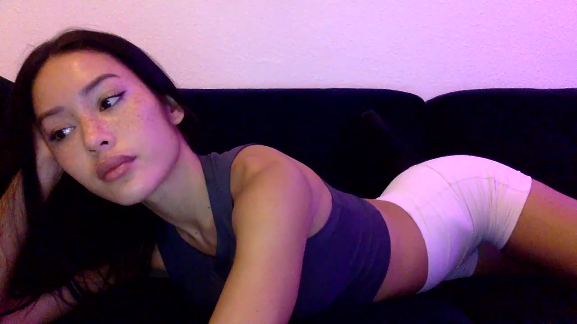 Gallery image thumbnail from Miss_emiko's myfreecams stream on, 10/30/2025, 22:19 image 10 of 20