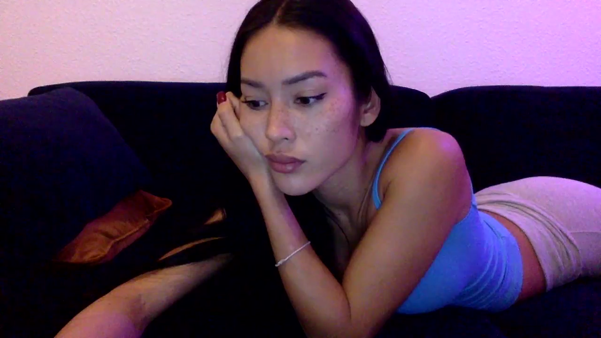 Gallery image thumbnail from Miss_emiko's myfreecams stream on, 10/31/2025, 21:10 image 17 of 20