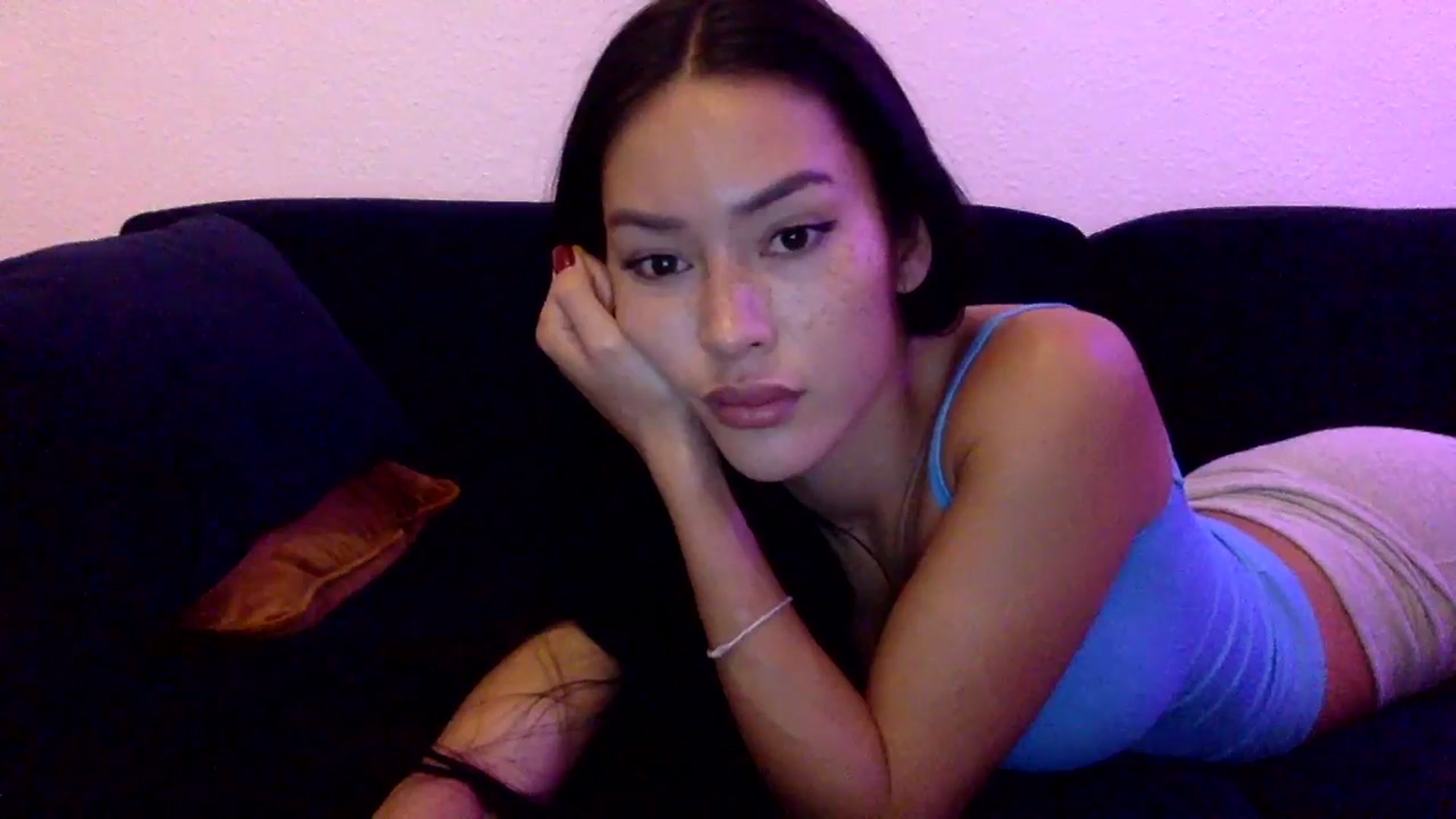 Gallery image thumbnail from Miss_emiko's myfreecams stream on, 10/31/2025, 21:10 image 18 of 20
