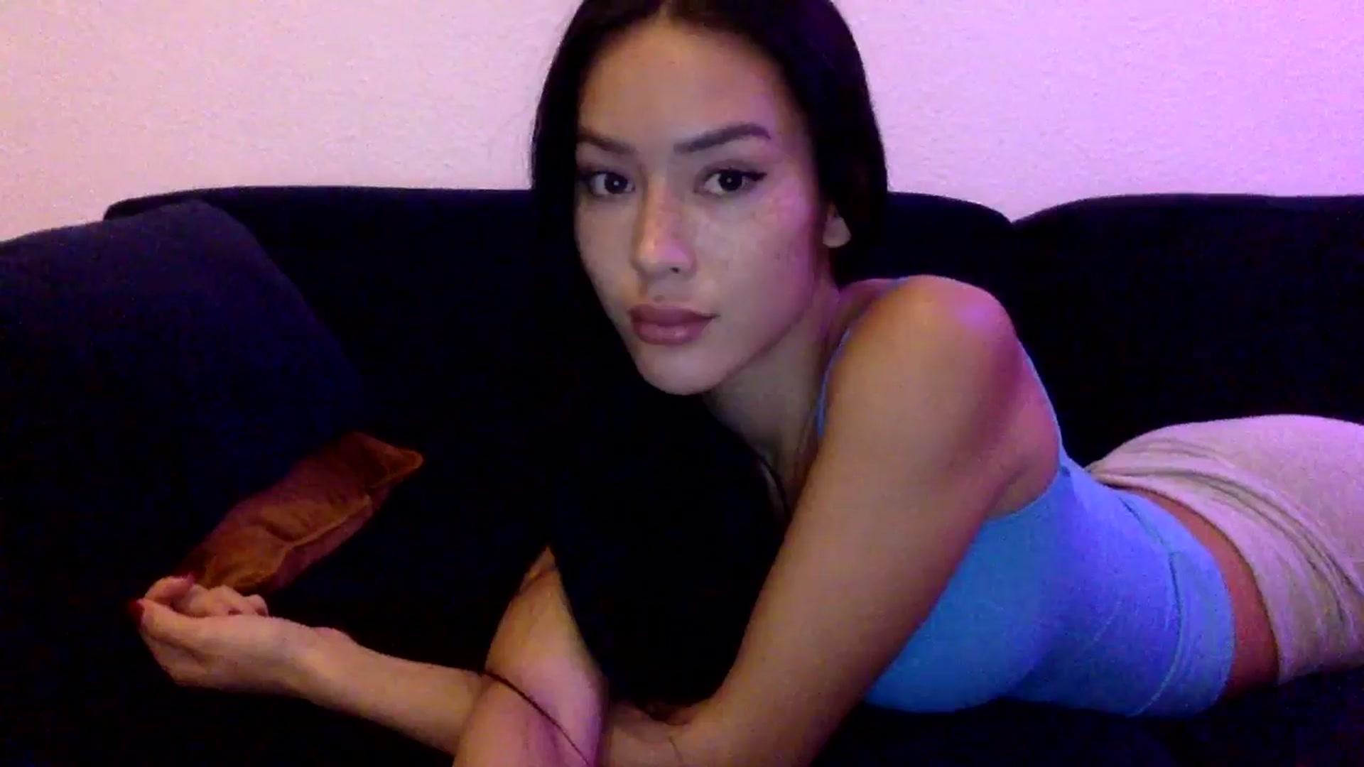 Gallery image thumbnail from Miss_emiko's myfreecams stream on, 10/31/2025, 21:10 image 20 of 20