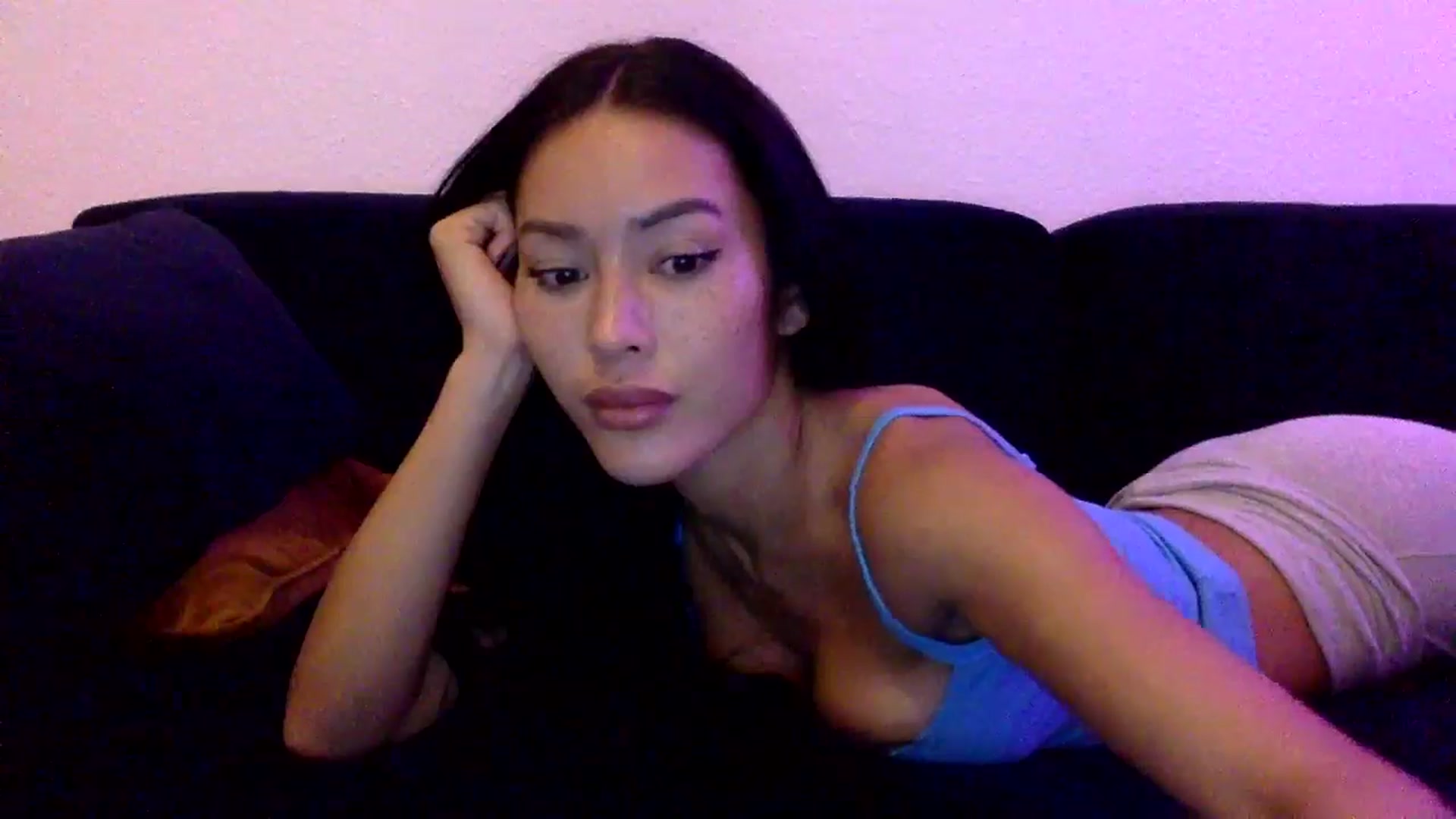 Gallery image thumbnail from Miss_emiko's myfreecams stream on, 10/31/2025, 21:10 image 14 of 20