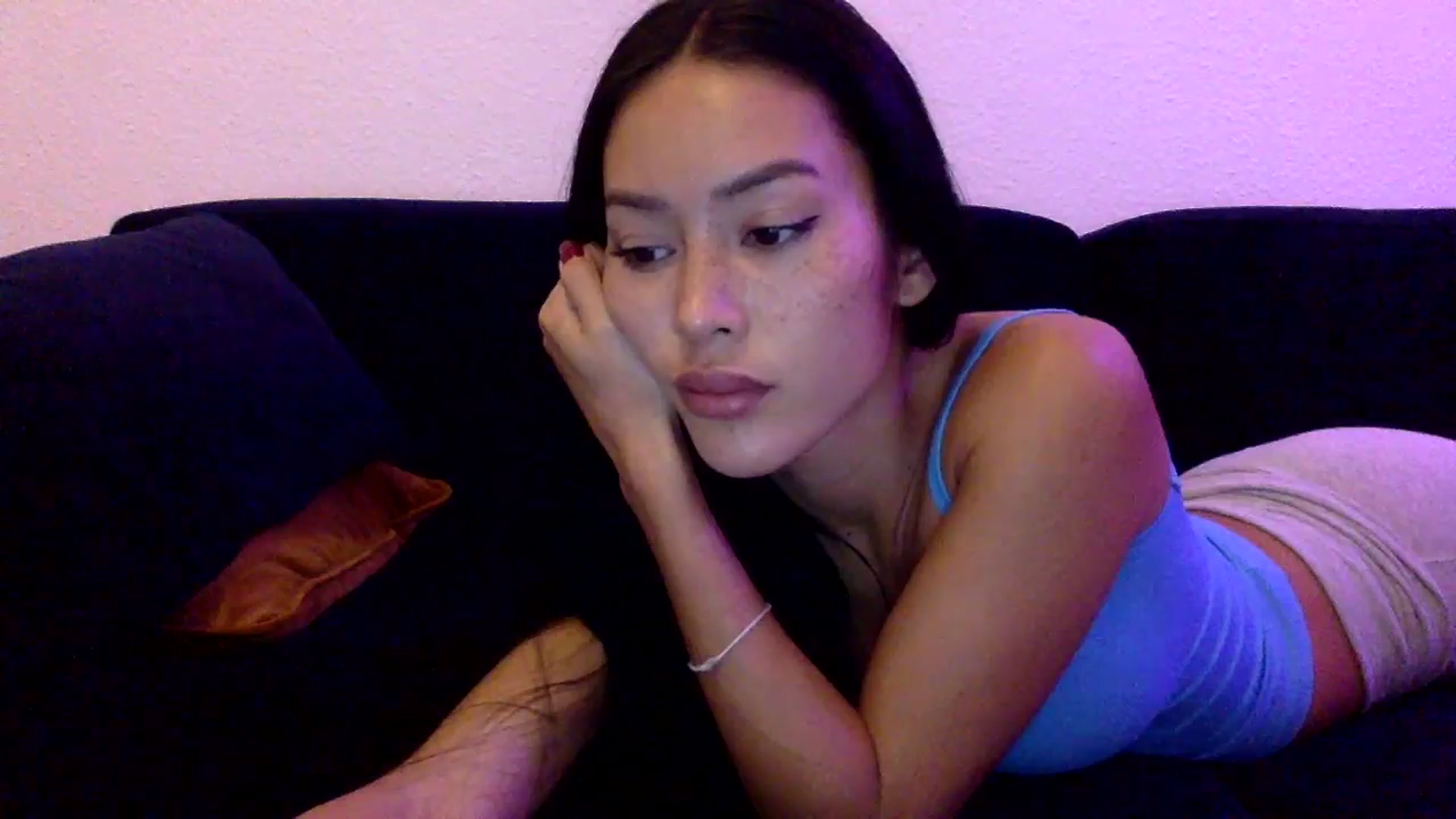 Gallery image thumbnail from Miss_emiko's myfreecams stream on, 10/31/2025, 21:10 image 19 of 20
