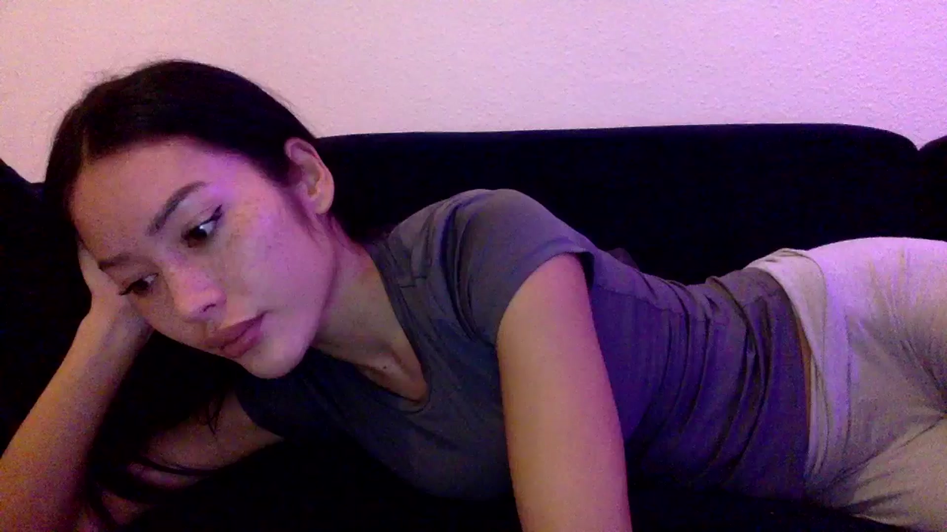 Gallery image thumbnail from Miss_emiko's myfreecams stream on, 11/06/2025, 18:08 image 2 of 20