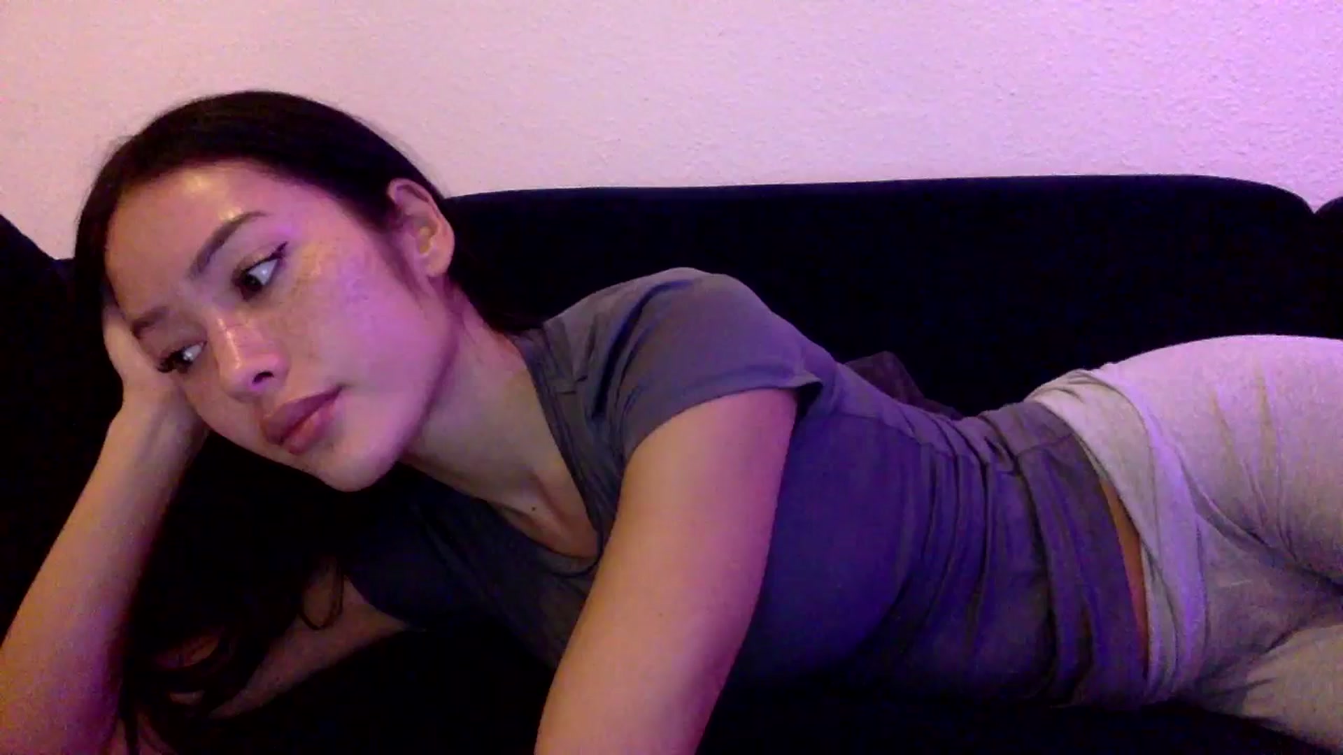 Gallery image thumbnail from Miss_emiko's myfreecams stream on, 11/06/2025, 18:08 image 11 of 20