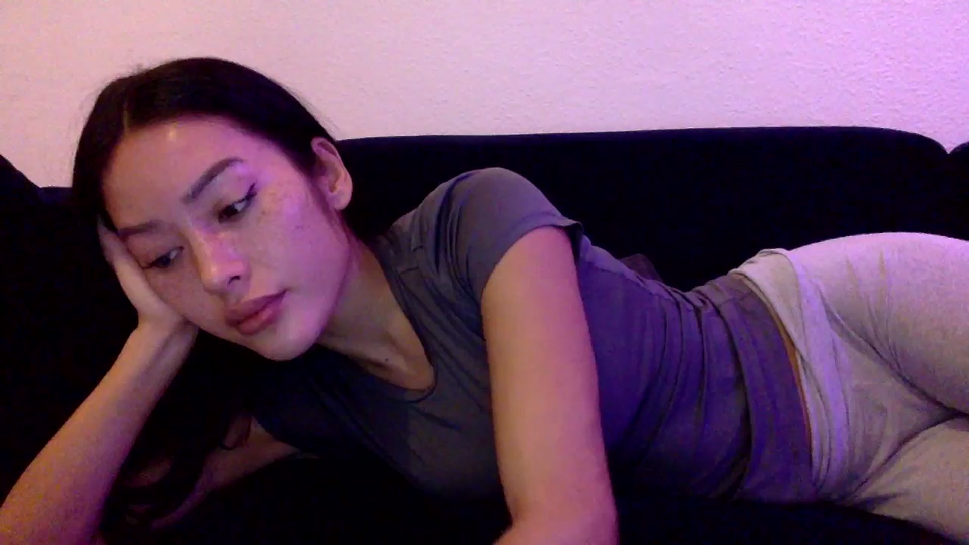 Gallery image thumbnail from Miss_emiko's myfreecams stream on, 11/06/2025, 18:08 image 12 of 20