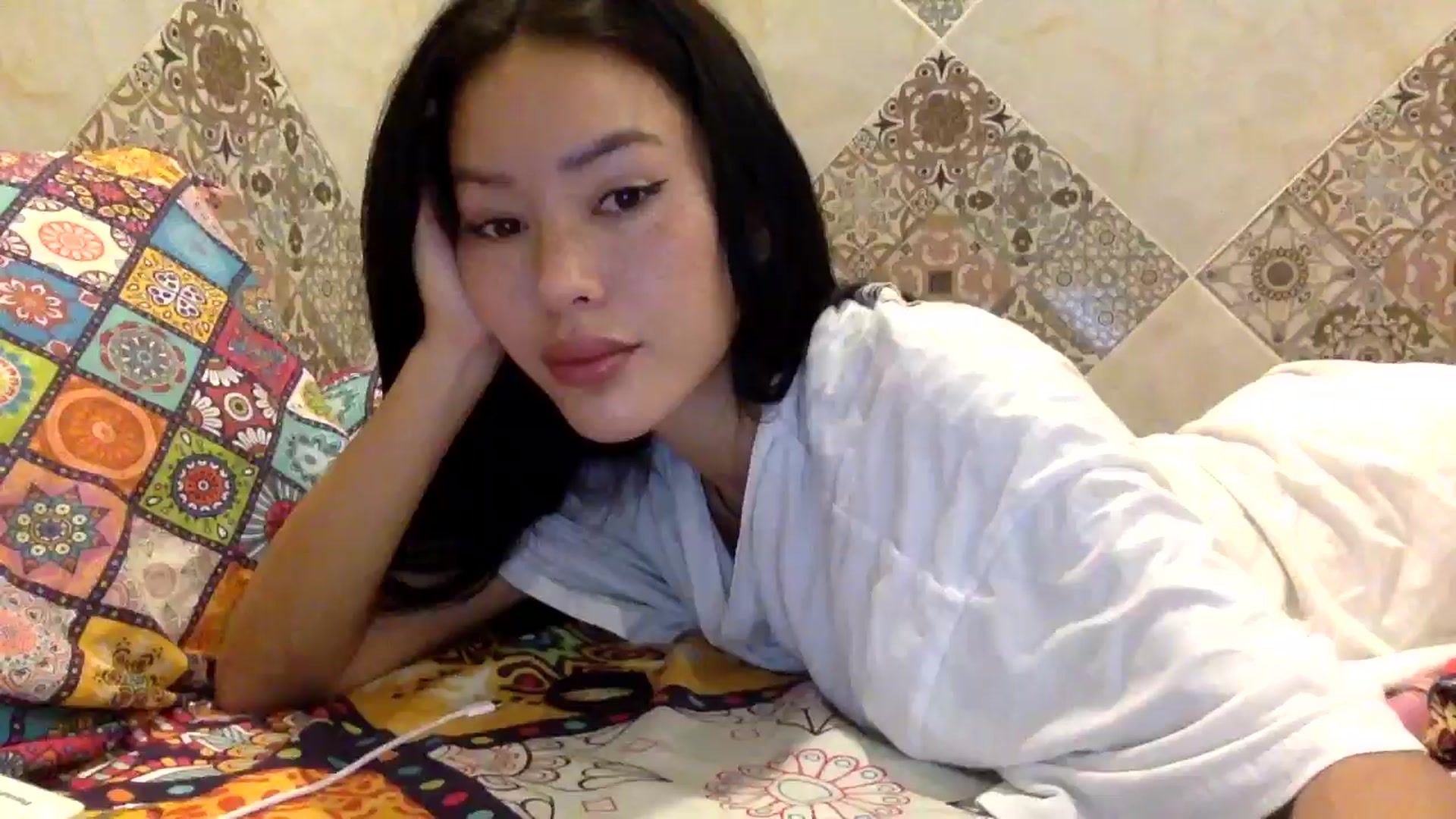 Gallery image thumbnail from Miss_emiko's myfreecams stream on, 11/13/2025, 03:40 image 13 of 20