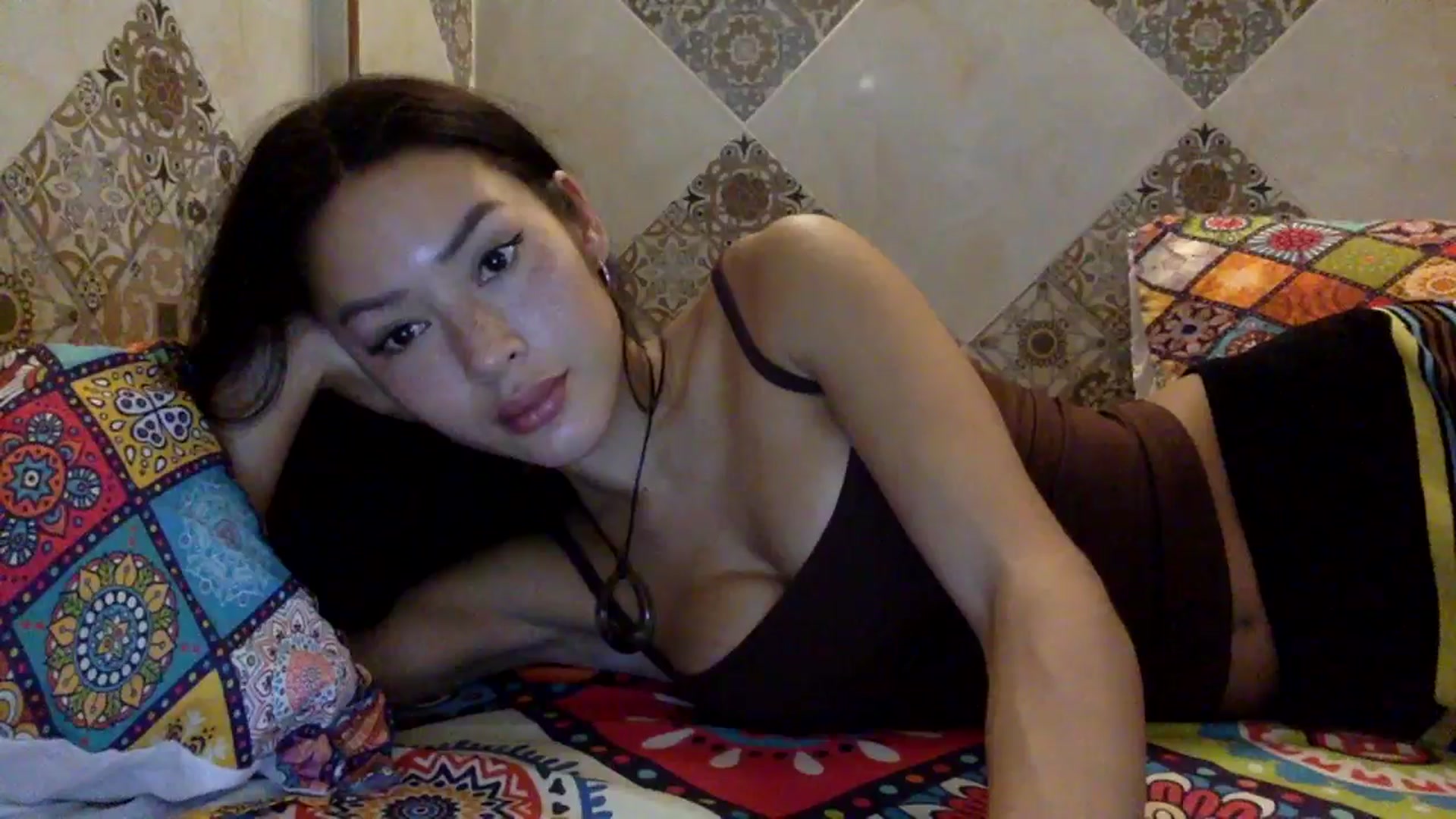 Gallery image thumbnail from Miss_emiko's myfreecams stream on, 11/13/2025, 07:59 image 9 of 20