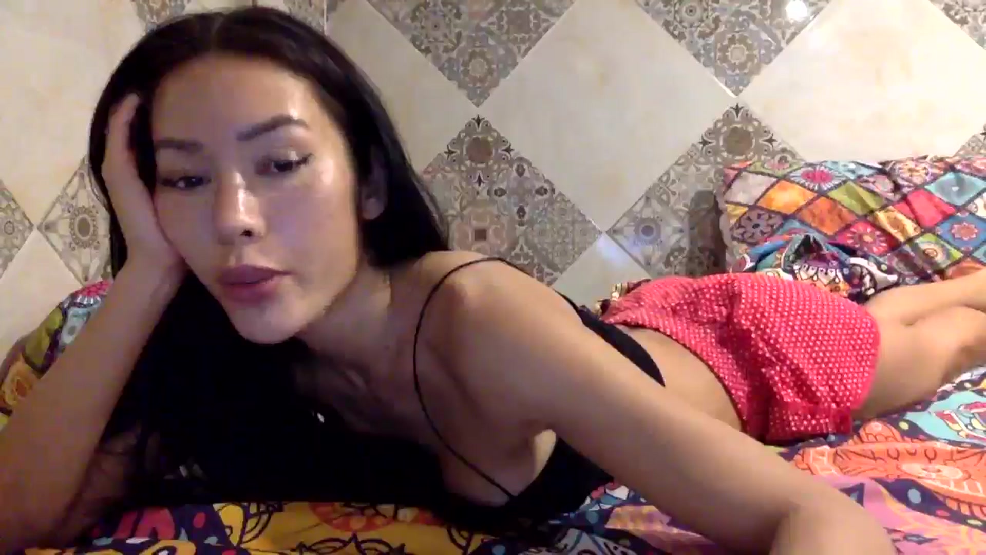 Gallery image thumbnail from Miss_emiko's myfreecams stream on, 11/16/2025, 18:59 image 19 of 20