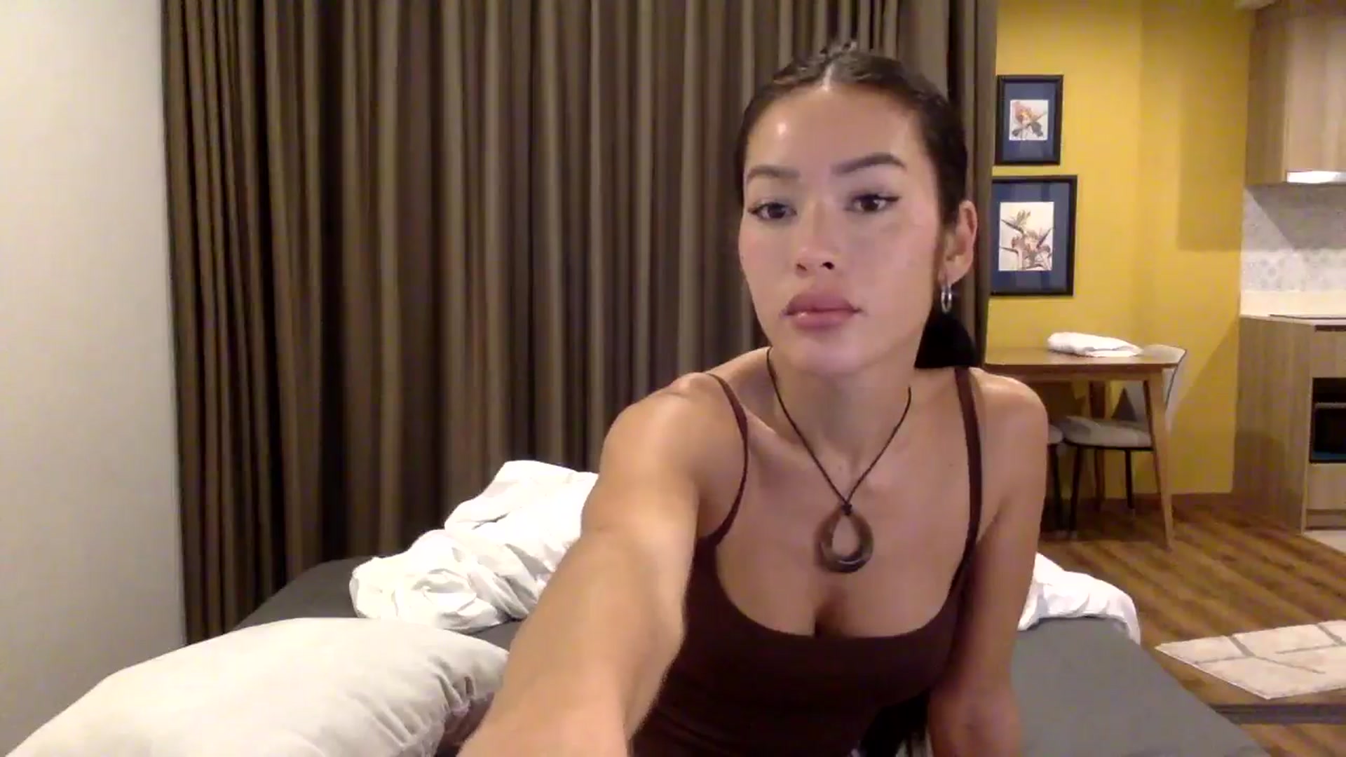Gallery image thumbnail from Miss_emiko's myfreecams stream on, 11/19/2025, 08:10 image 12 of 20
