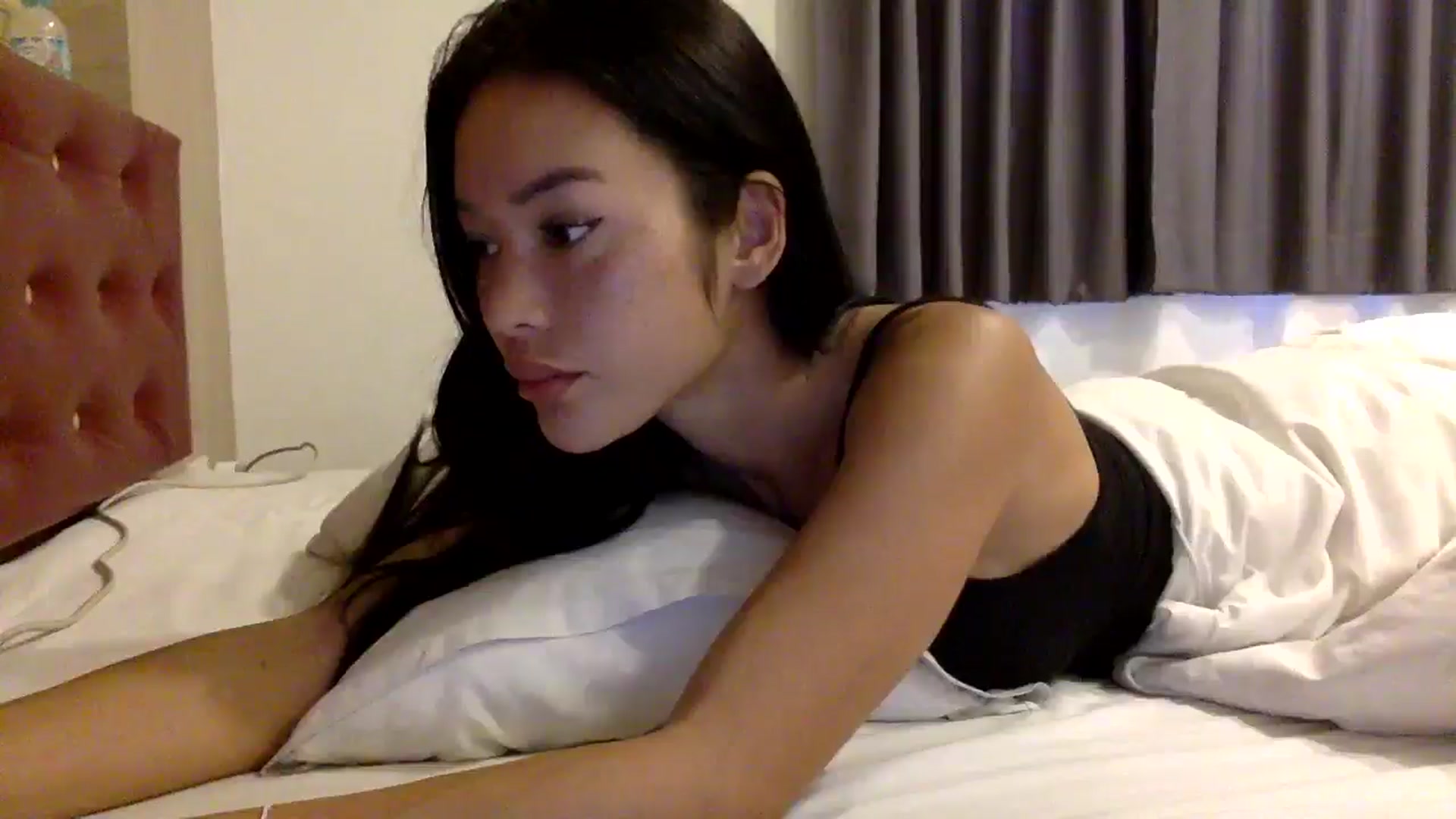 Gallery image thumbnail from Miss_emiko's myfreecams stream on, 12/03/2025, 07:14 image 15 of 20