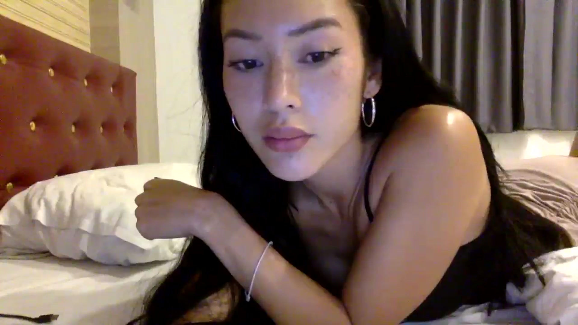 Gallery image thumbnail from Miss_emiko's myfreecams stream on, 12/03/2025, 16:59 image 2 of 20