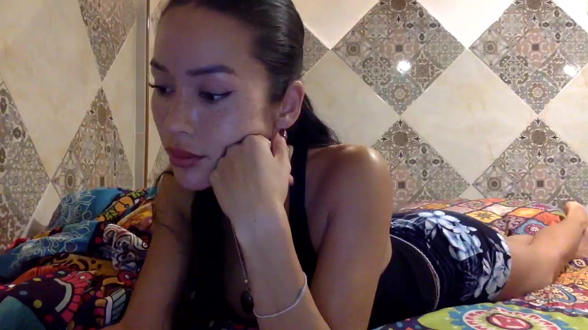 Gallery image thumbnail from Miss_emiko's myfreecams stream on, 12/13/2025, 16:09 image 4 of 20