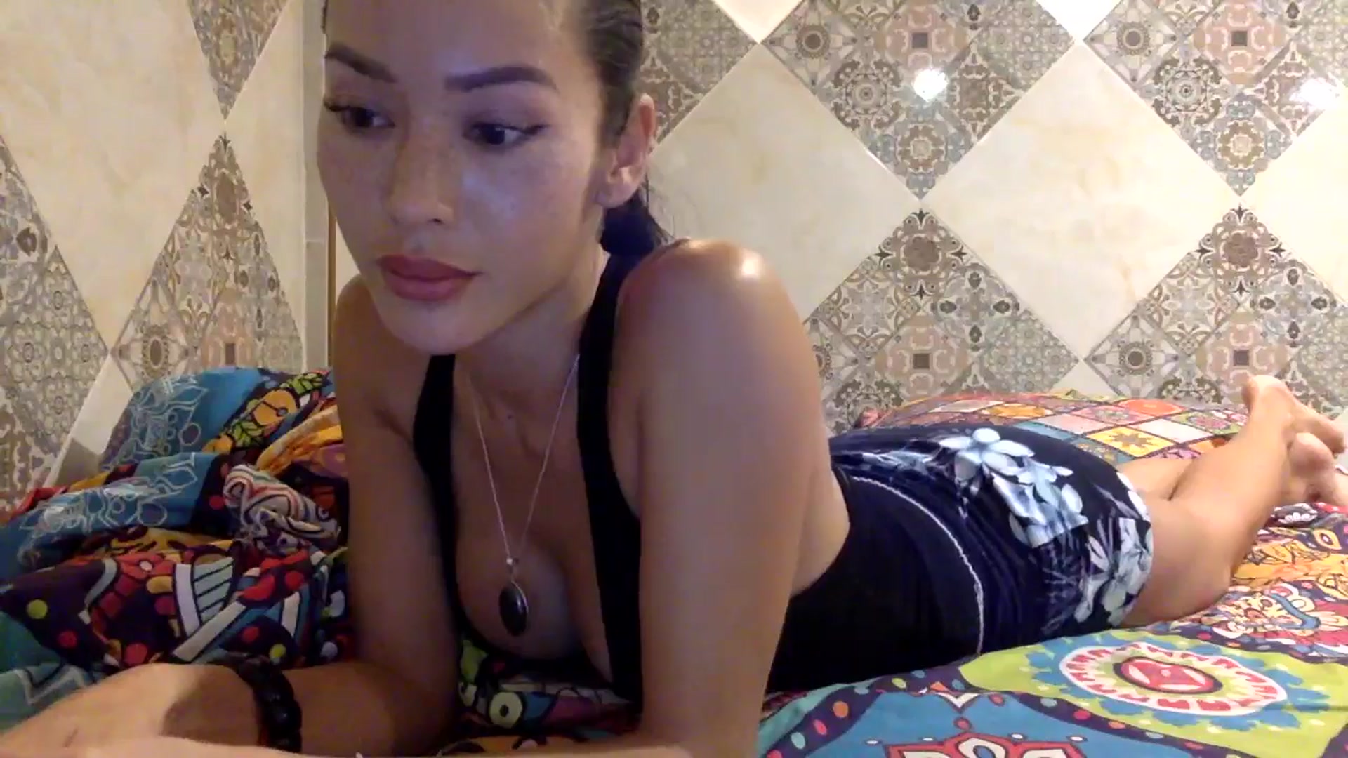 Gallery image thumbnail from Miss_emiko's myfreecams stream on, 12/13/2025, 16:09 image 16 of 20