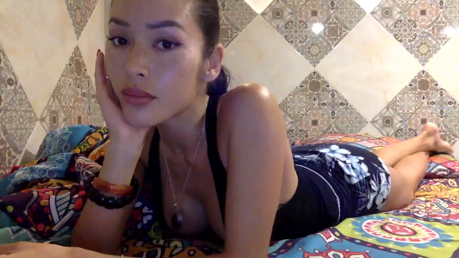 Gallery image thumbnail from Miss_emiko's myfreecams stream on, 12/13/2025, 16:09 image 20 of 20