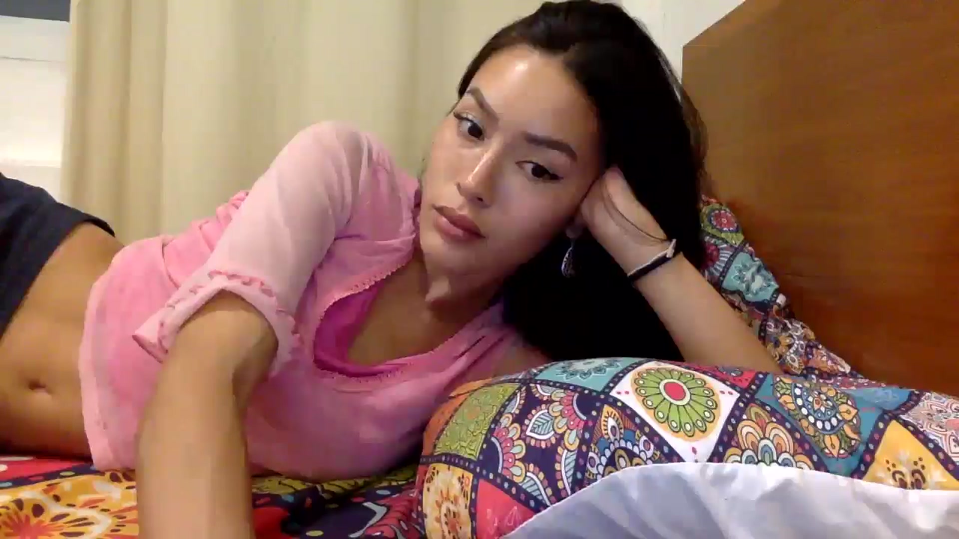 Gallery image thumbnail from Miss_emiko's myfreecams stream on, 12/23/2025, 18:01 image 18 of 20